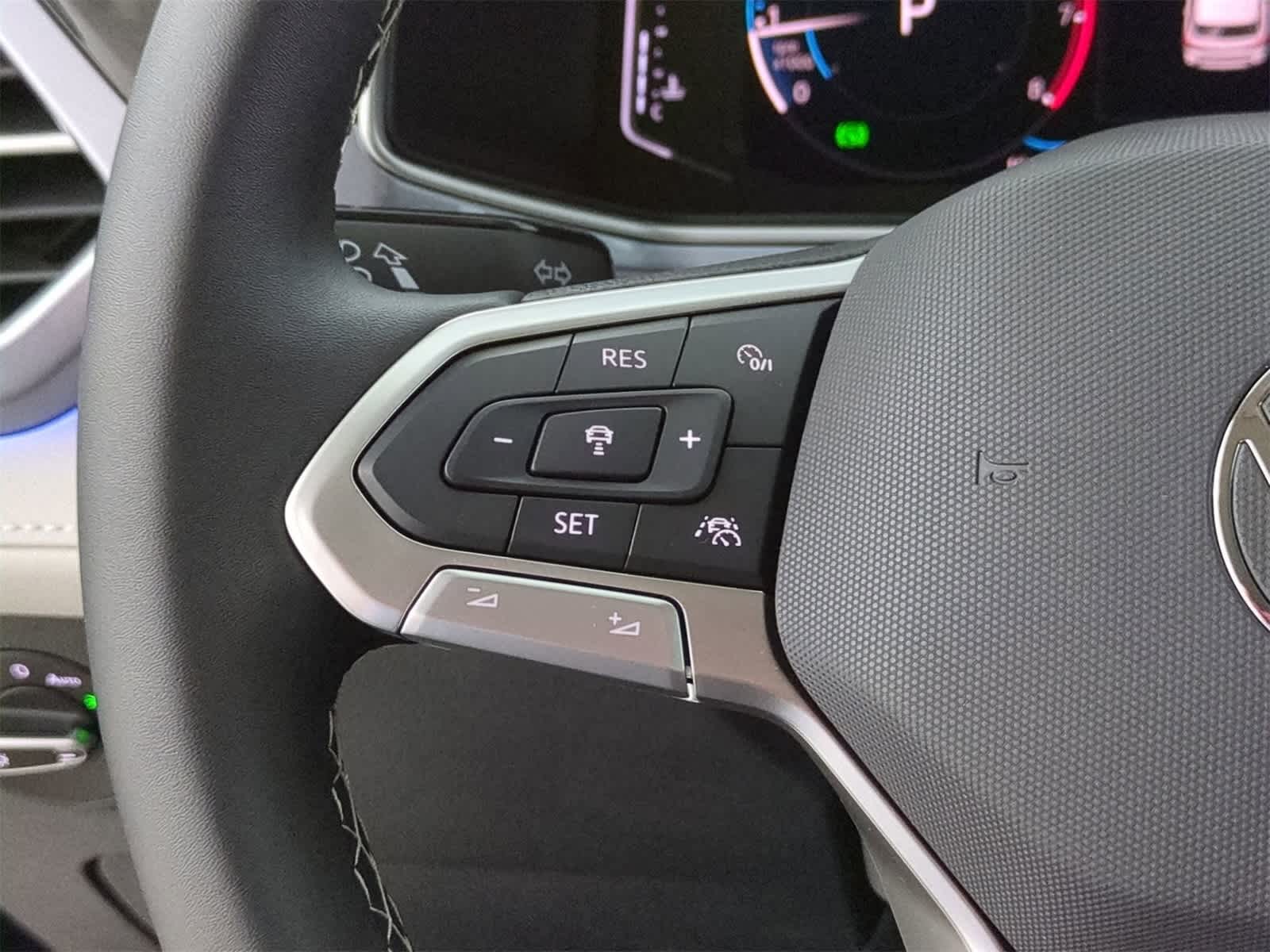 Thumbnail: 2025 Volkswagen Taos - 24