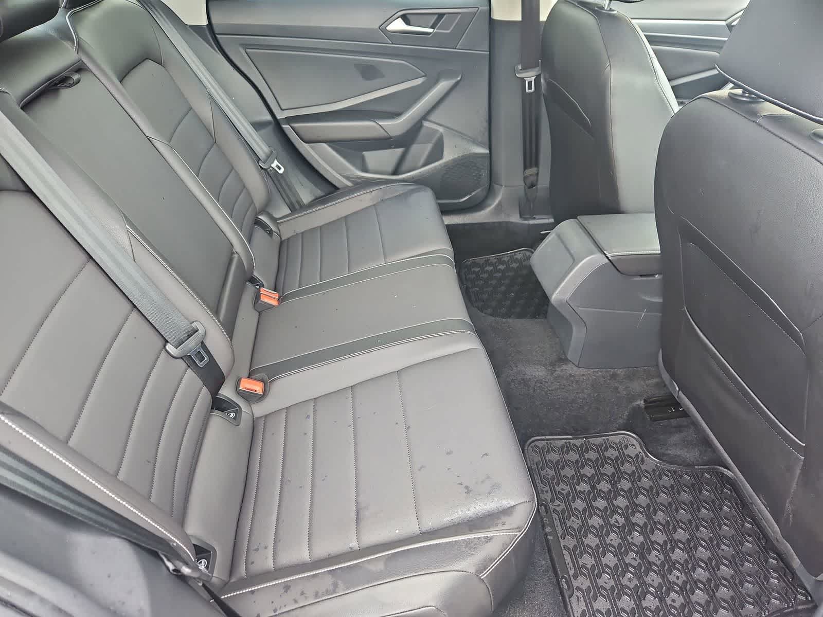 Thumbnail: 2023 Volkswagen Jetta - 21