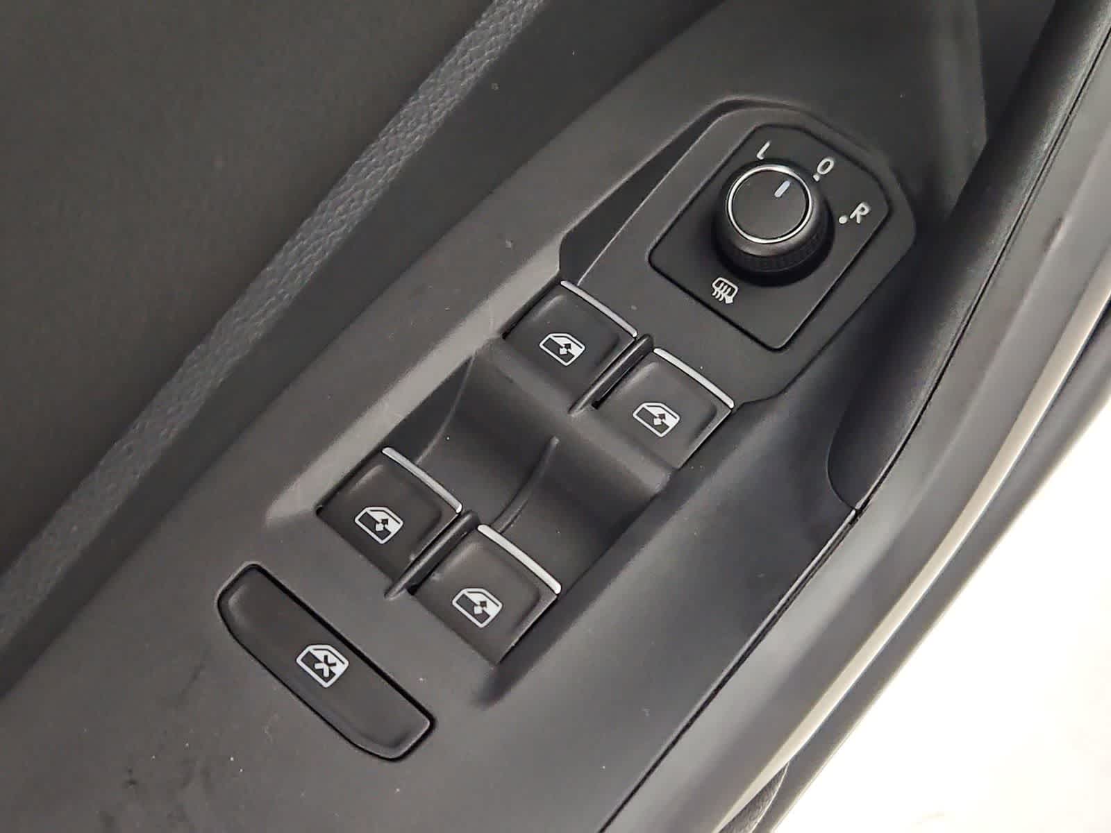 Thumbnail: 2026 Volkswagen Jetta - 17