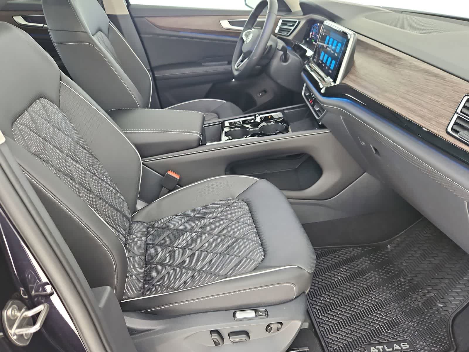 Thumbnail: 2026 Volkswagen Atlas - 21