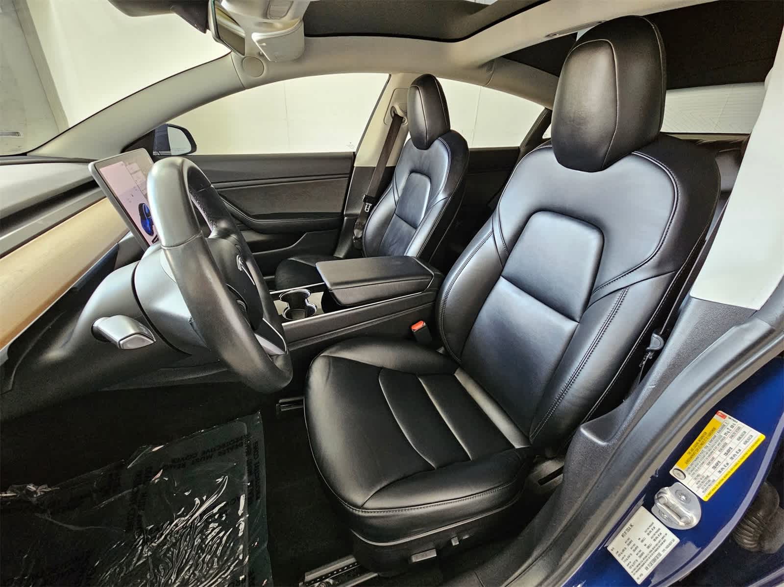 Thumbnail: 2019 Tesla Model 3 - 14