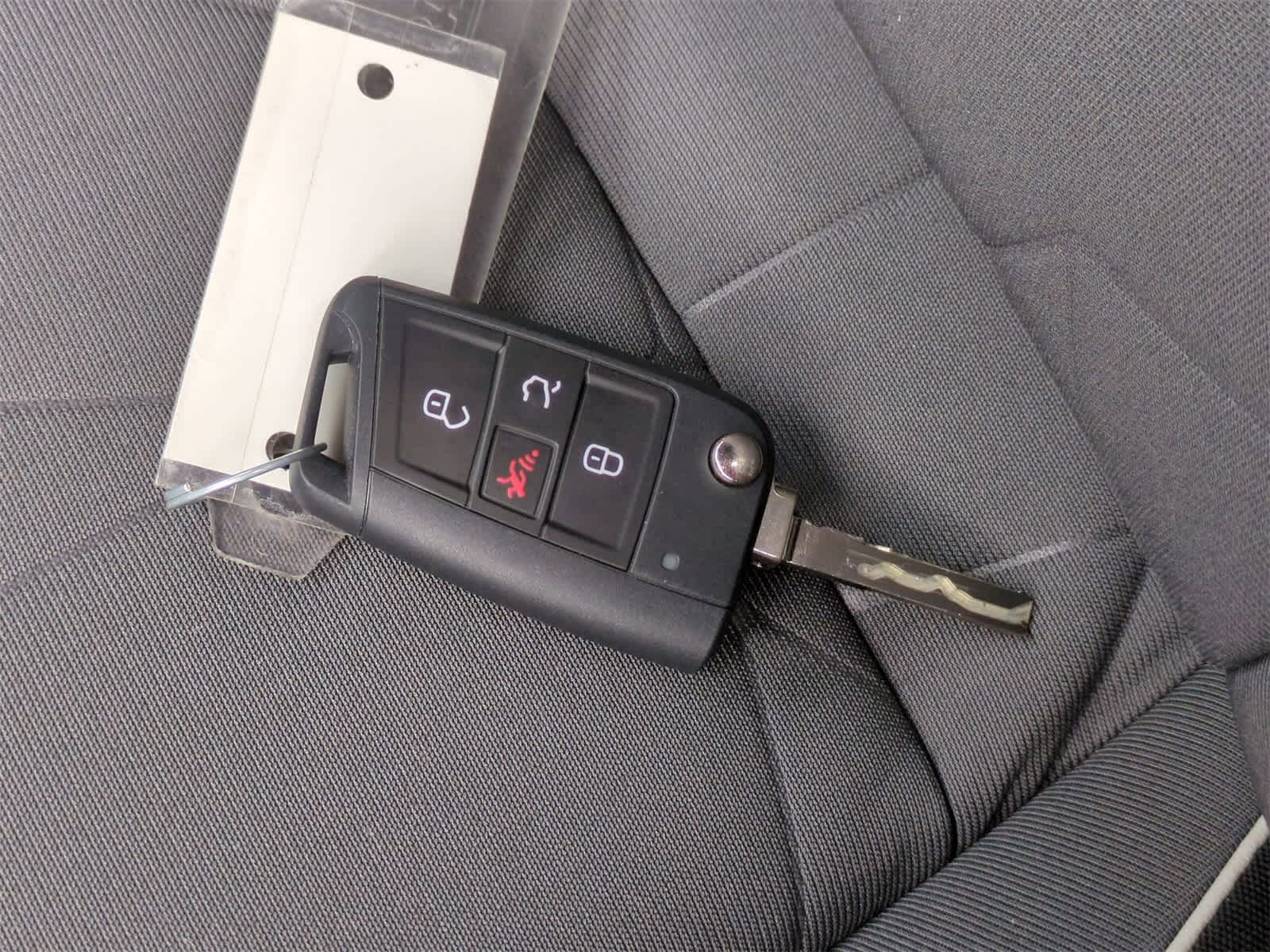 Thumbnail: 2025 Volkswagen Jetta - 35