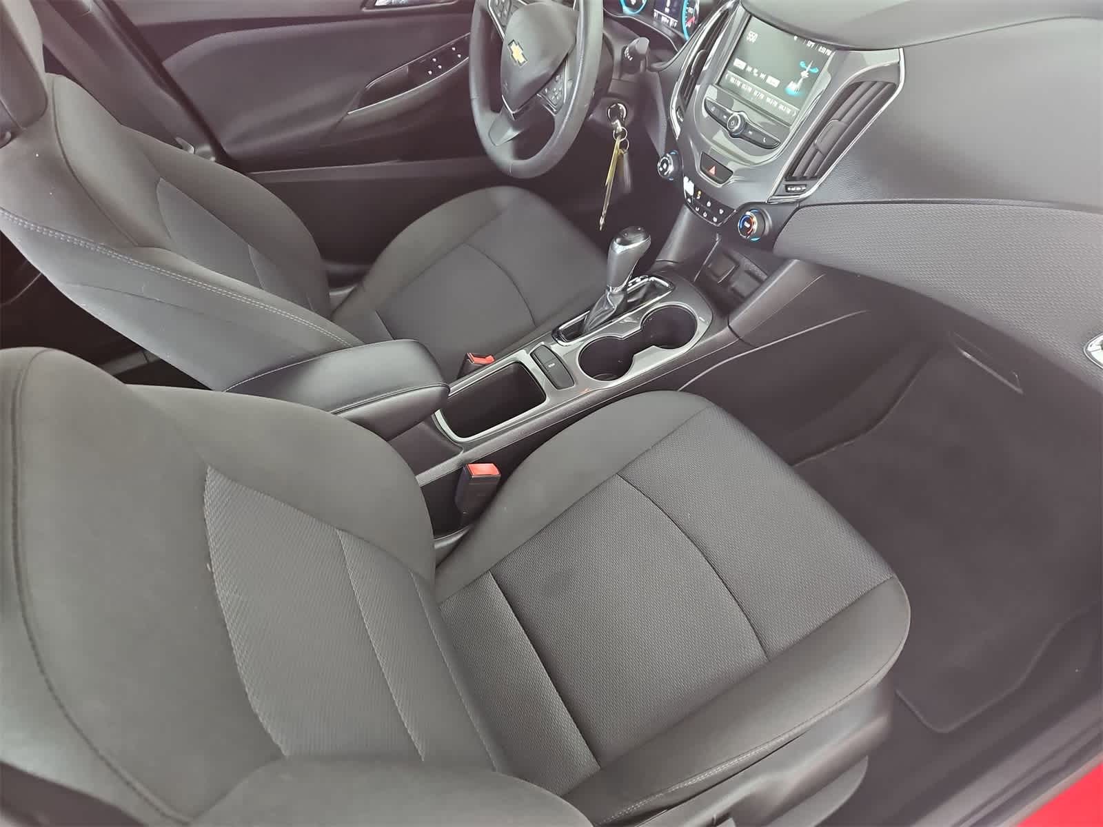 Thumbnail: 2018 Chevrolet Cruze - 20