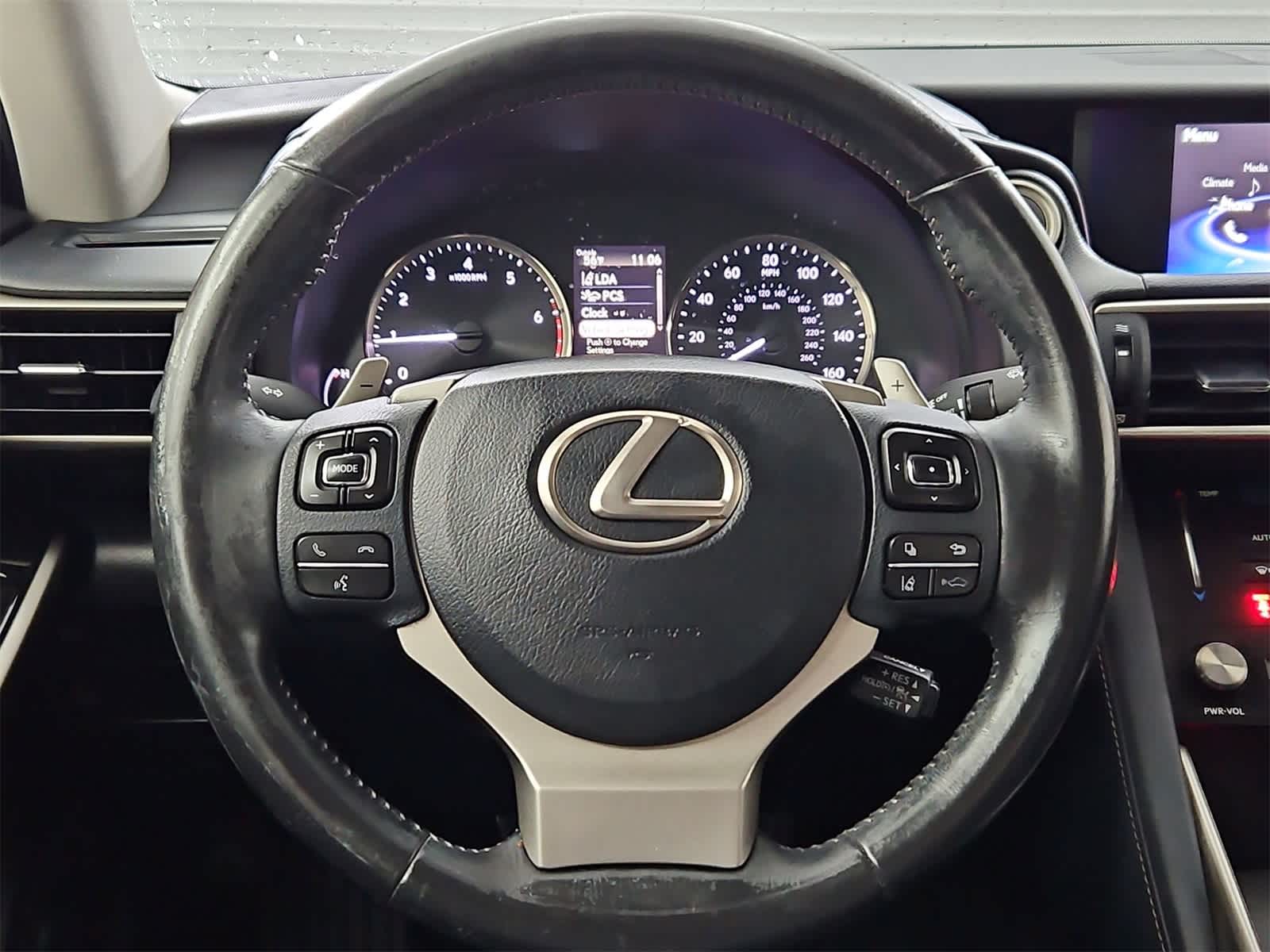 Thumbnail: 2018 Lexus IS - 24