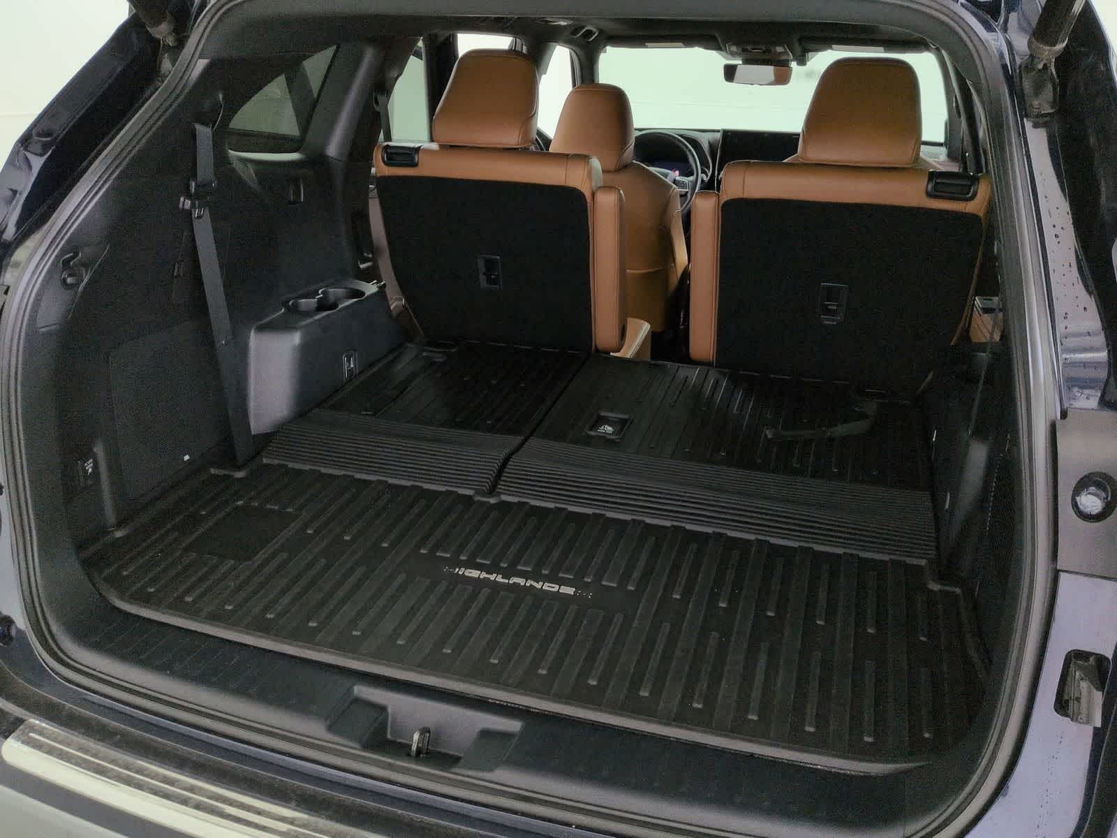 Thumbnail: 2021 Toyota Highlander - 34