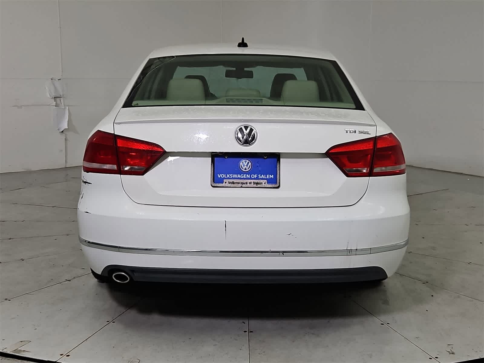 Thumbnail: 2013 Volkswagen Passat - 5