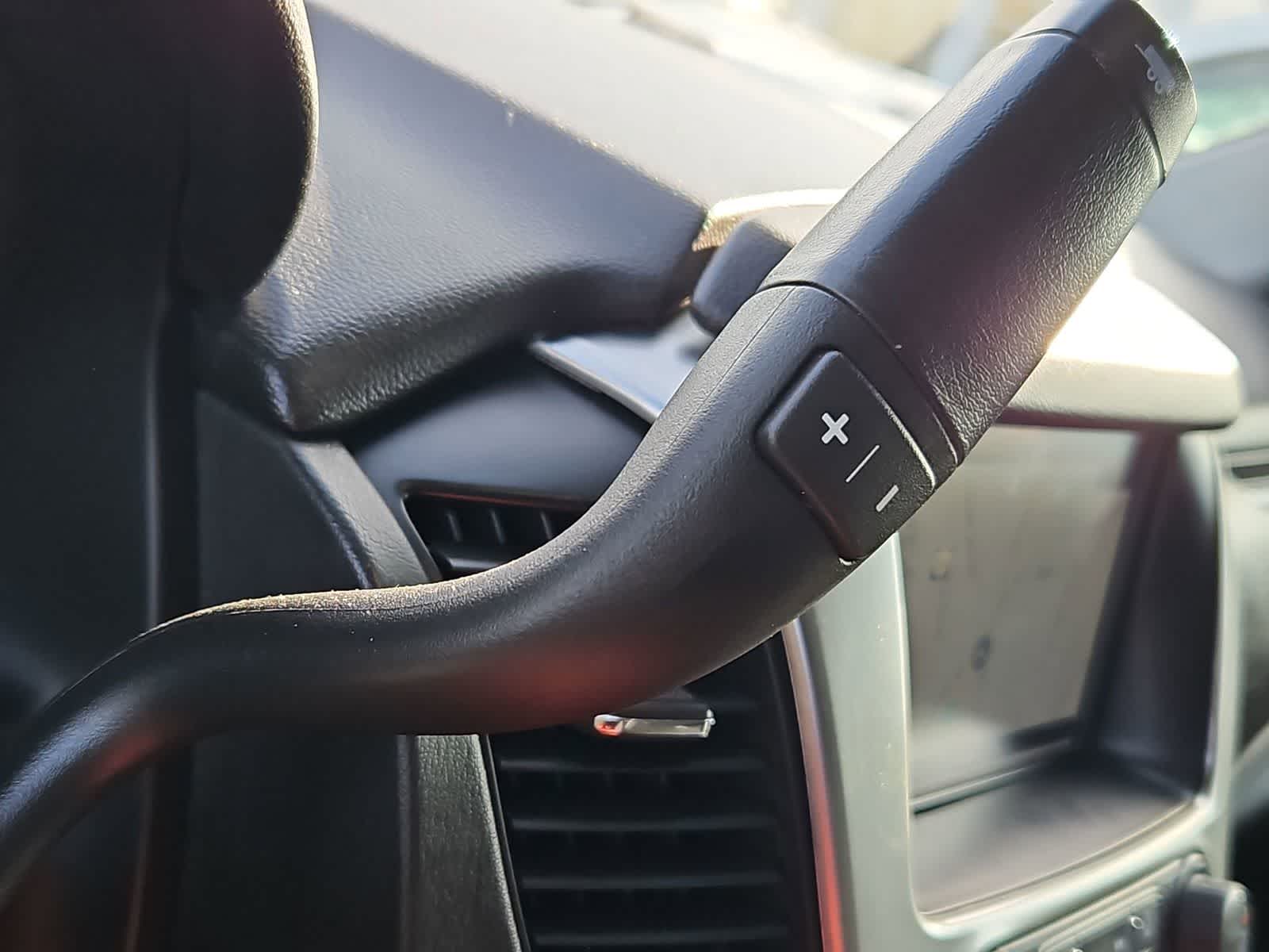 Thumbnail: 2017 Chevrolet Tahoe - 33