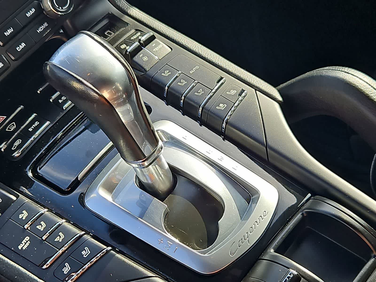 Thumbnail: 2018 Porsche Cayenne - 33