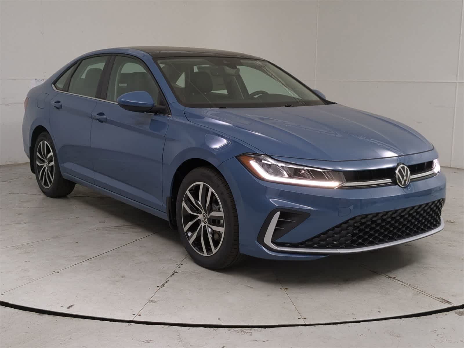 Thumbnail: 2025 Volkswagen Jetta - 8