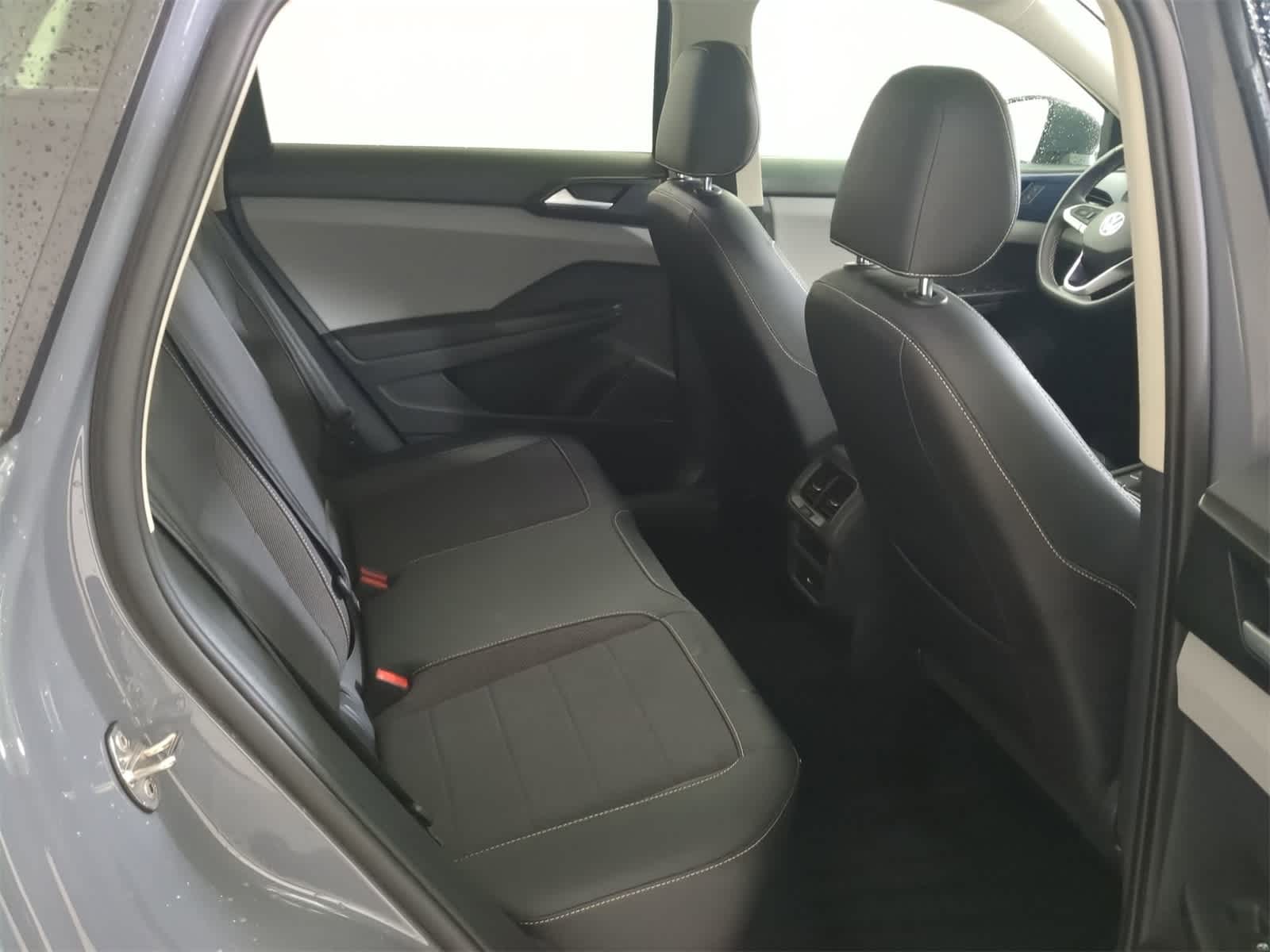 Thumbnail: 2023 Volkswagen Taos - 20