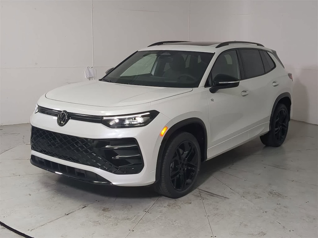 New 2025 Volkswagen Tiguan 2.0T SE R-Line Black SUV