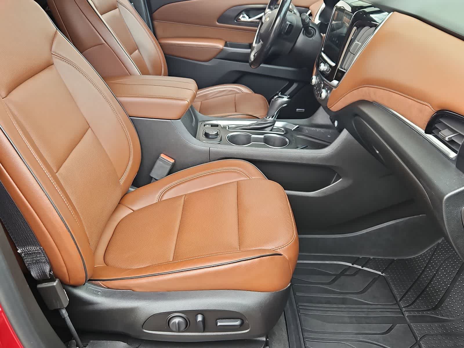 Thumbnail: 2019 Chevrolet Traverse - 23