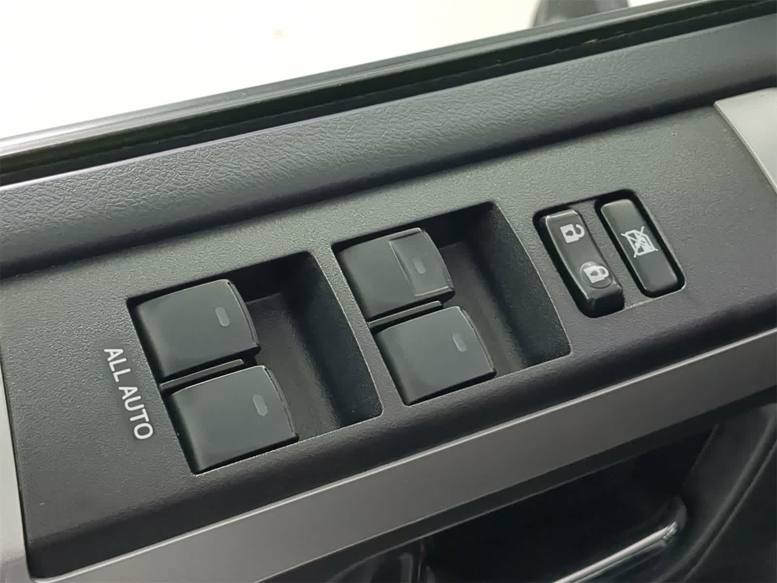 Thumbnail: 2022 Toyota 4Runner - 16