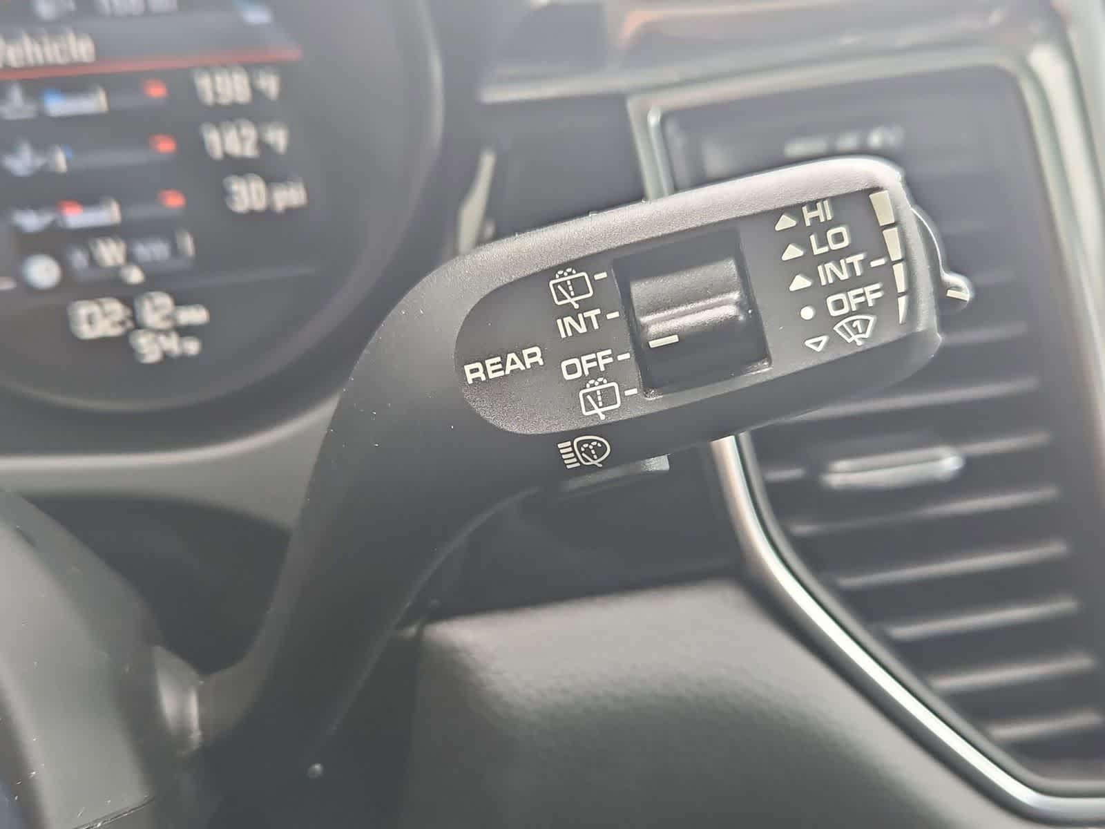 Thumbnail: 2017 Porsche Macan - 27