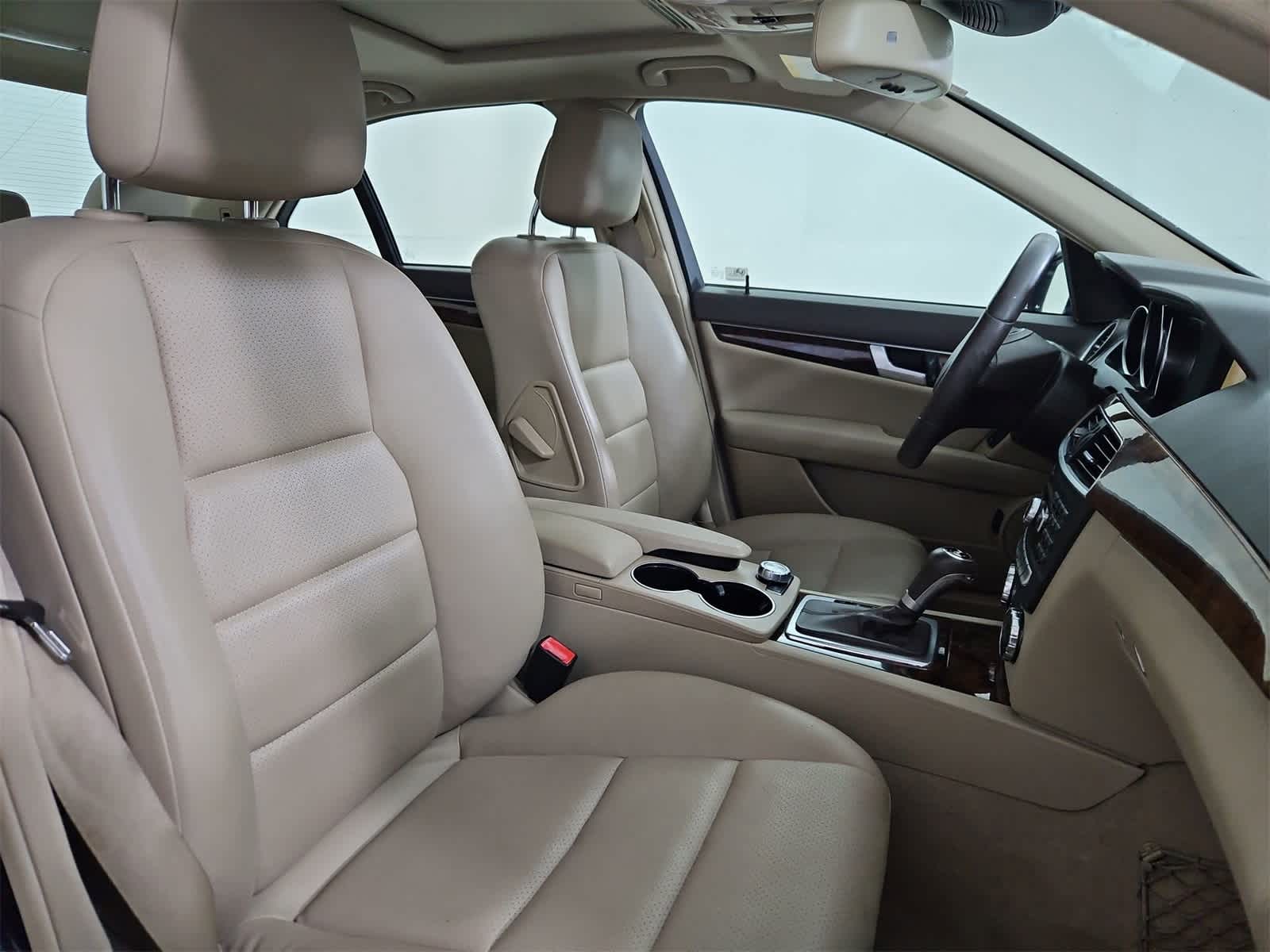 Thumbnail: 2013 Mercedes-Benz C-Class - 23