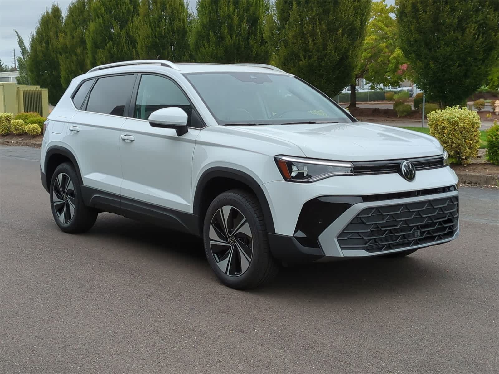 Thumbnail: 2025 Volkswagen Taos - 8