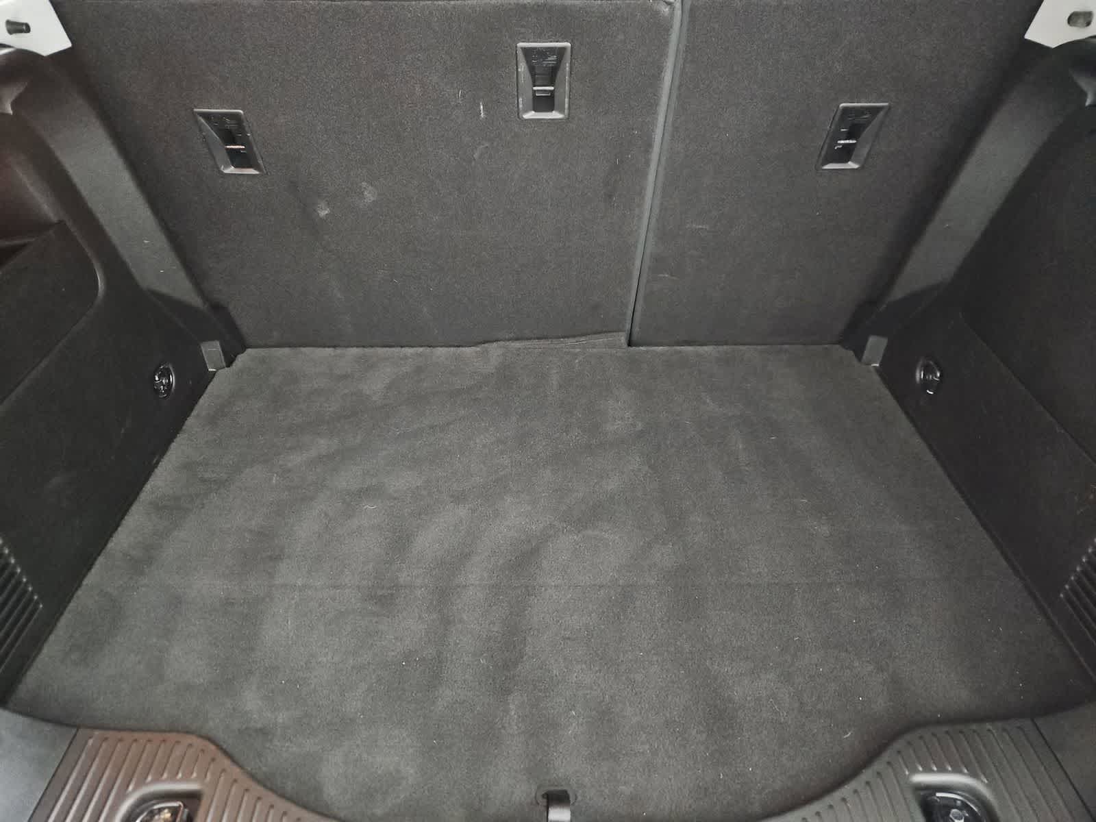 Thumbnail: 2020 Chevrolet Trax - 33