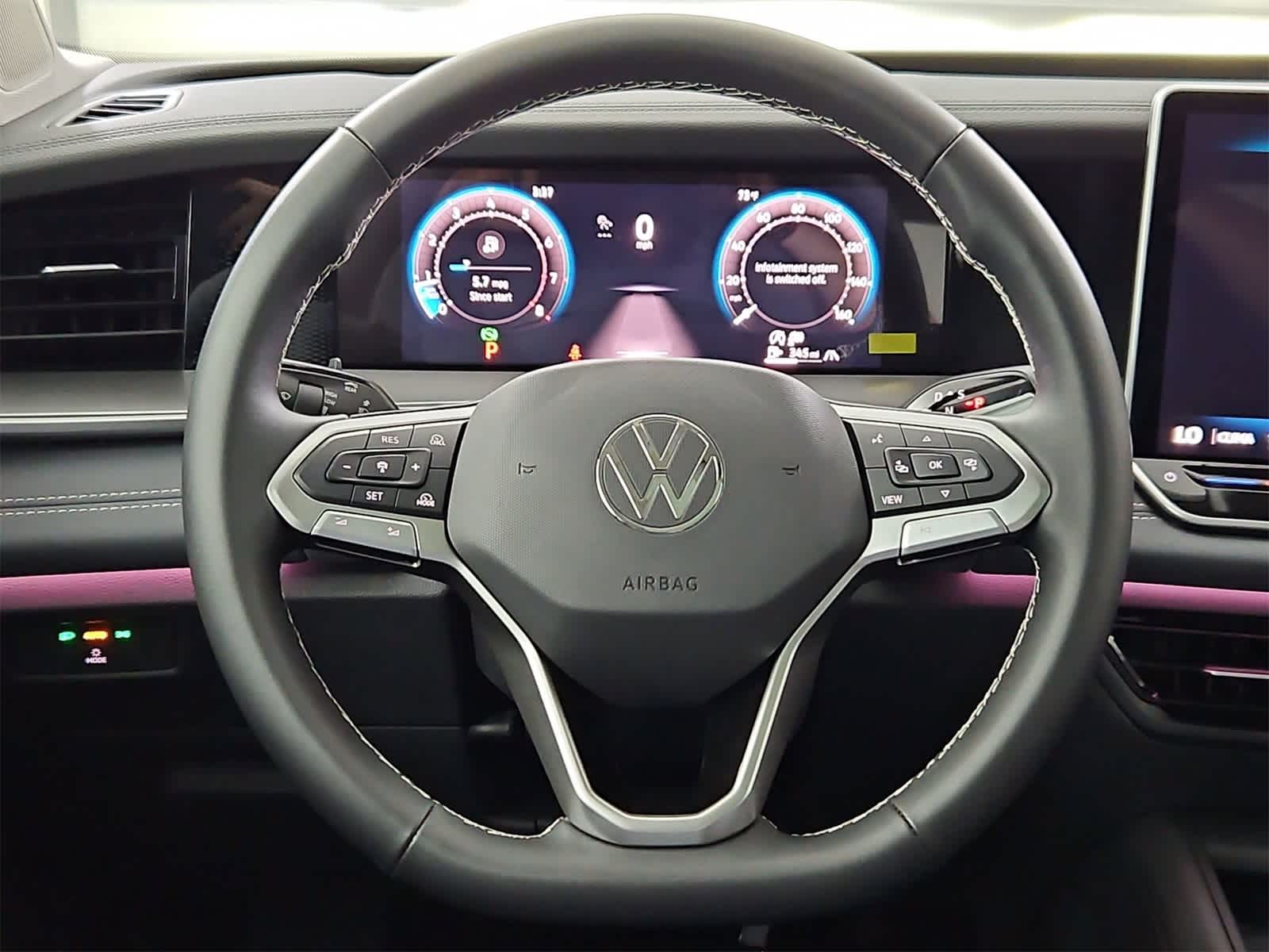 Thumbnail: 2025 Volkswagen Tiguan - 24