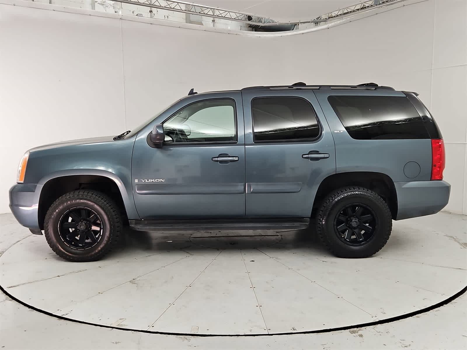 Thumbnail: 2008 GMC Yukon - 3
