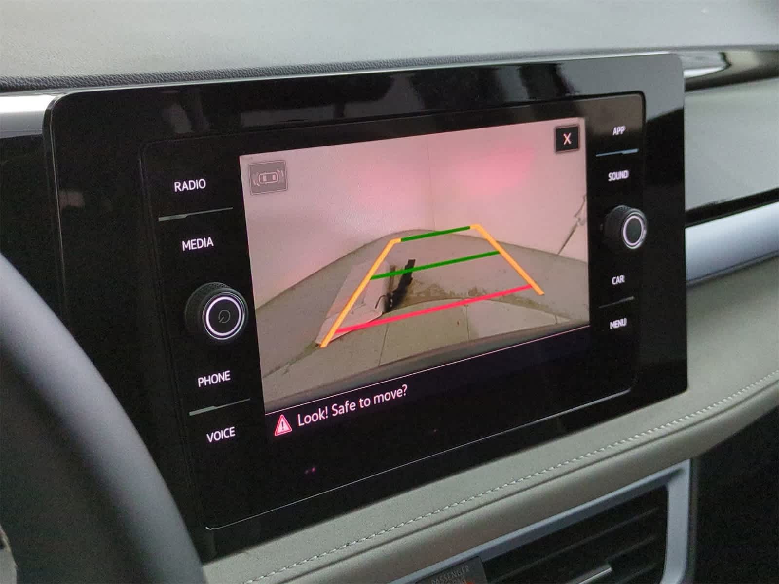 Thumbnail: 2025 Volkswagen Taos - 30