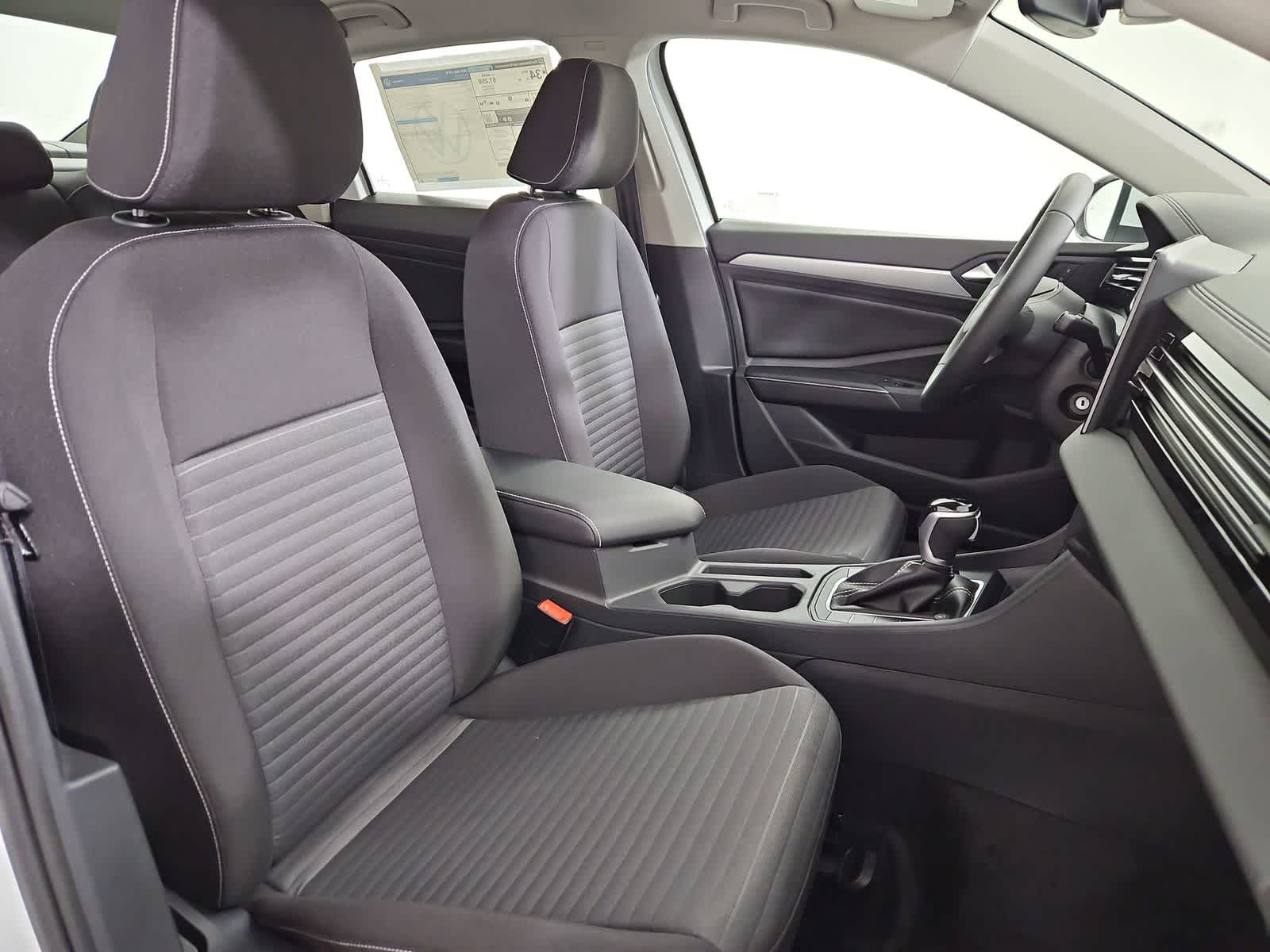 Thumbnail: 2026 Volkswagen Jetta - 21