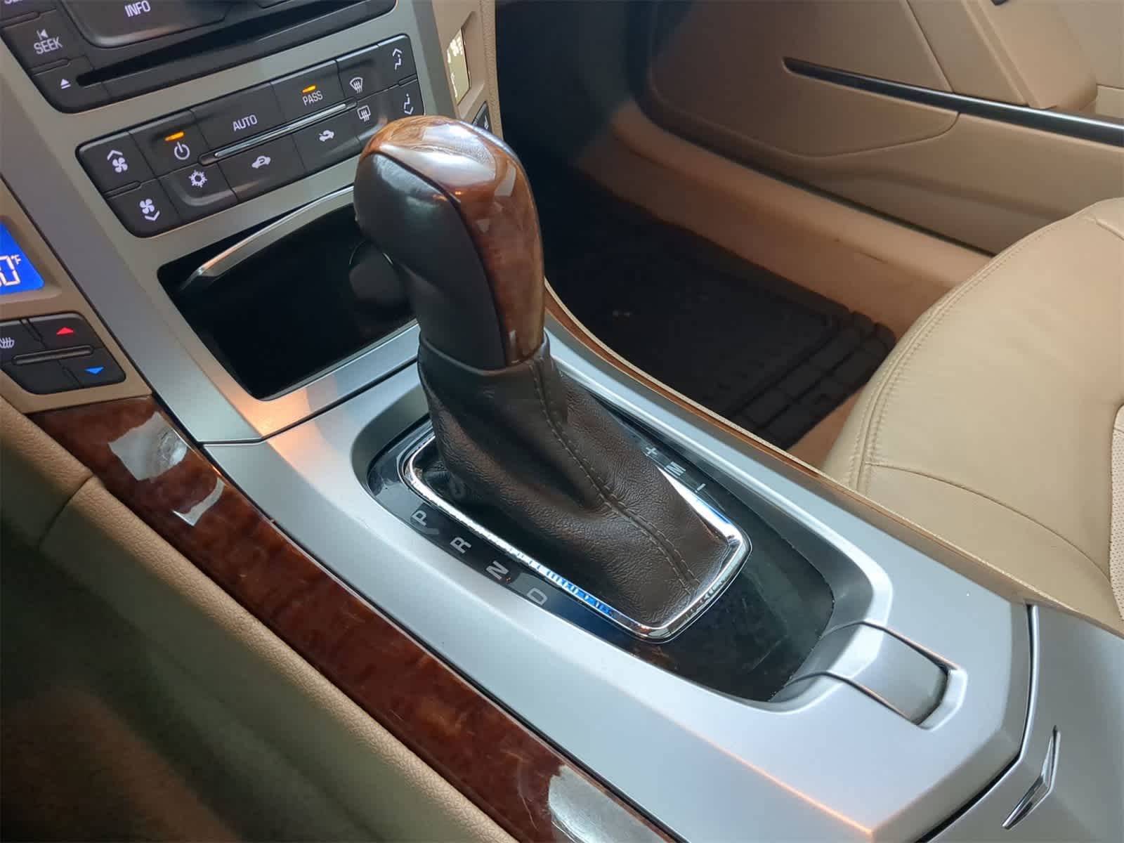 Thumbnail: 2011 Cadillac CTS - 31