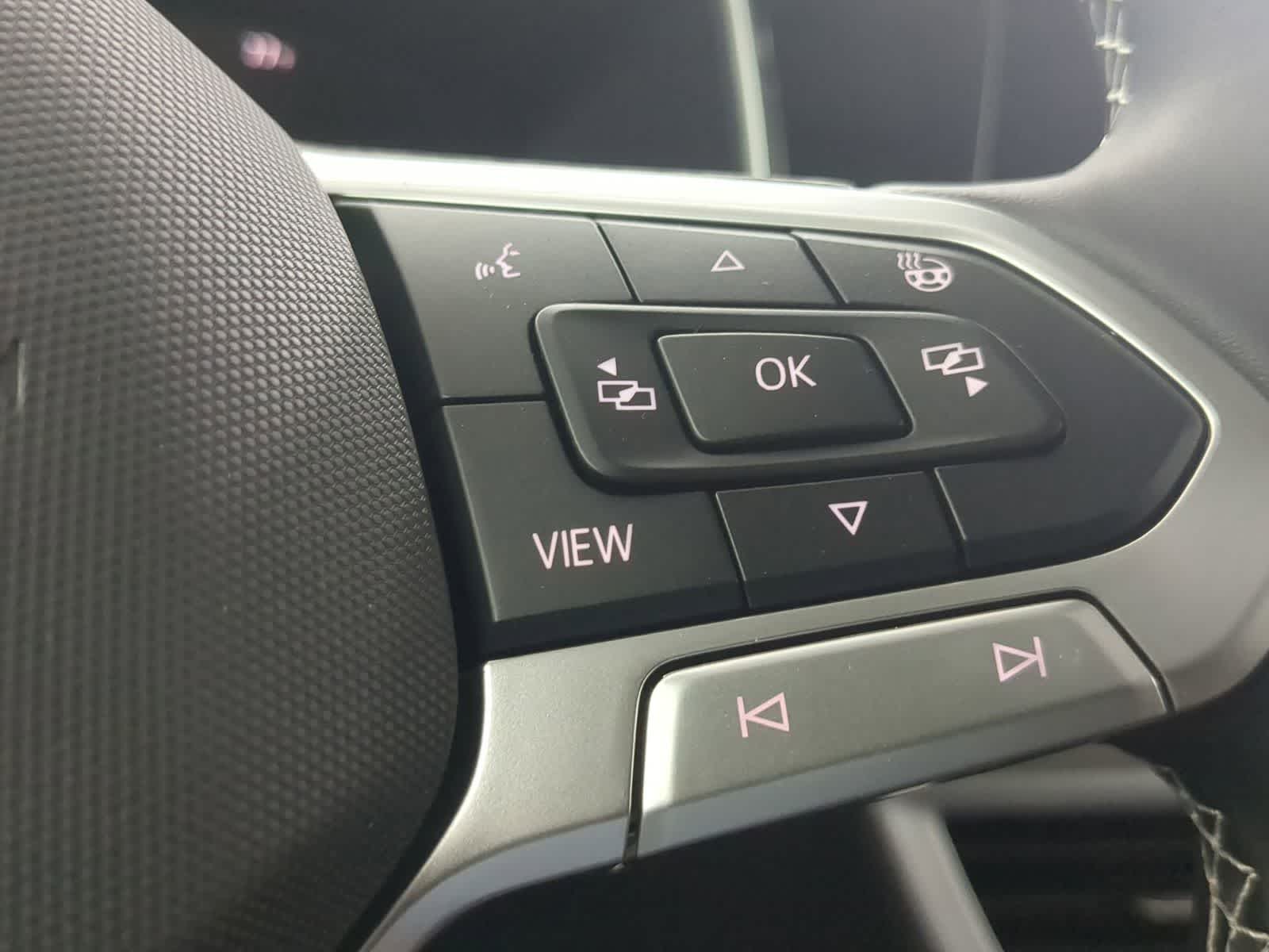 Thumbnail: 2025 Volkswagen Taos - 26