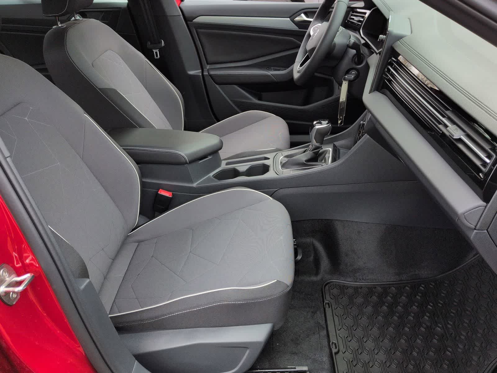 Thumbnail: 2026 Volkswagen Jetta - 21