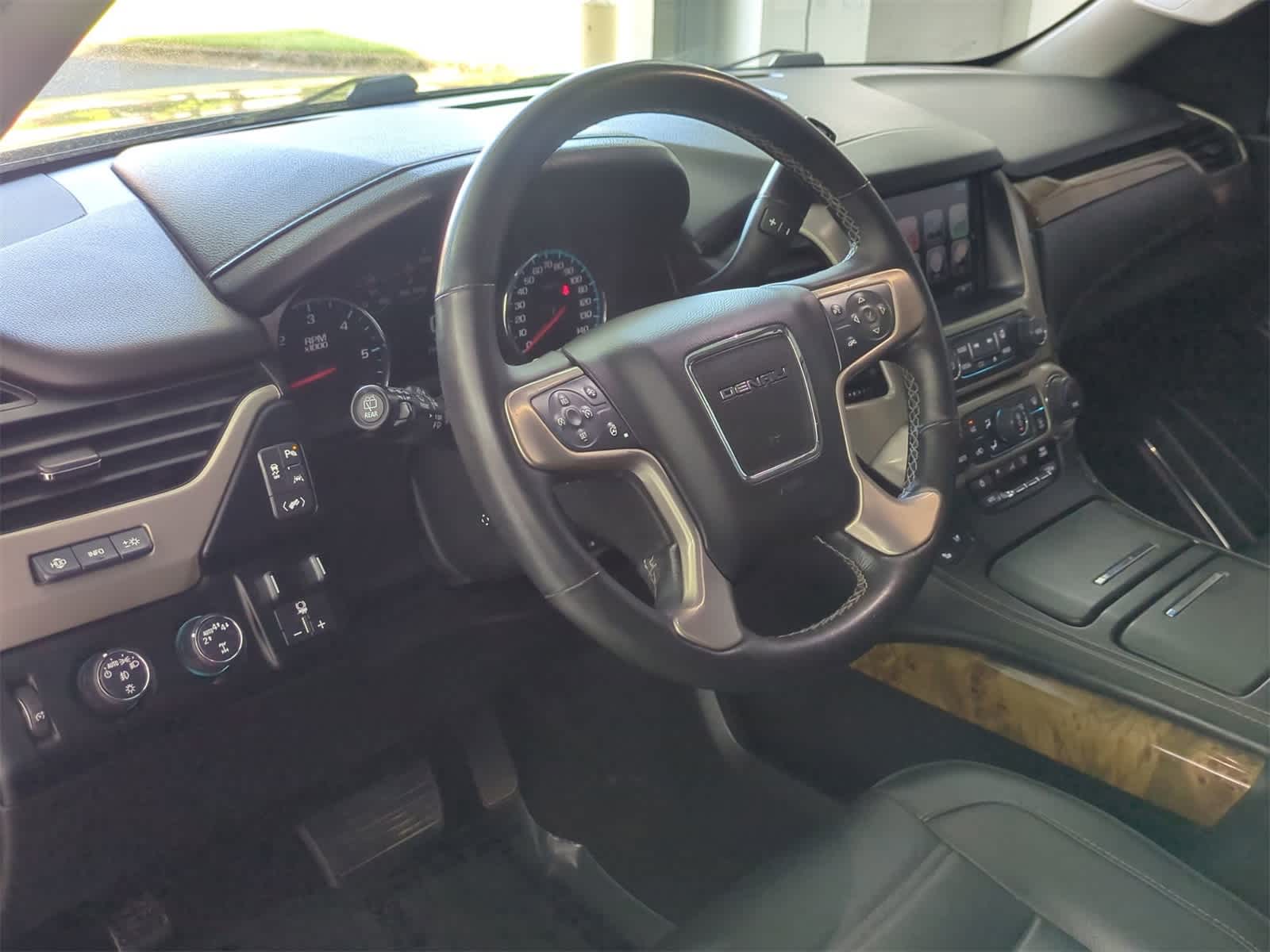 Thumbnail: 2017 GMC Yukon - 2
