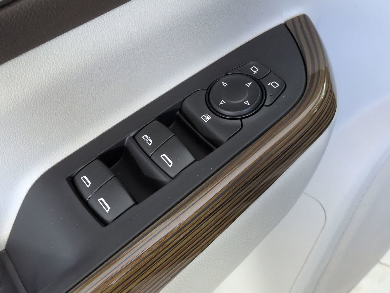 Thumbnail: 2022 GMC Acadia - 17