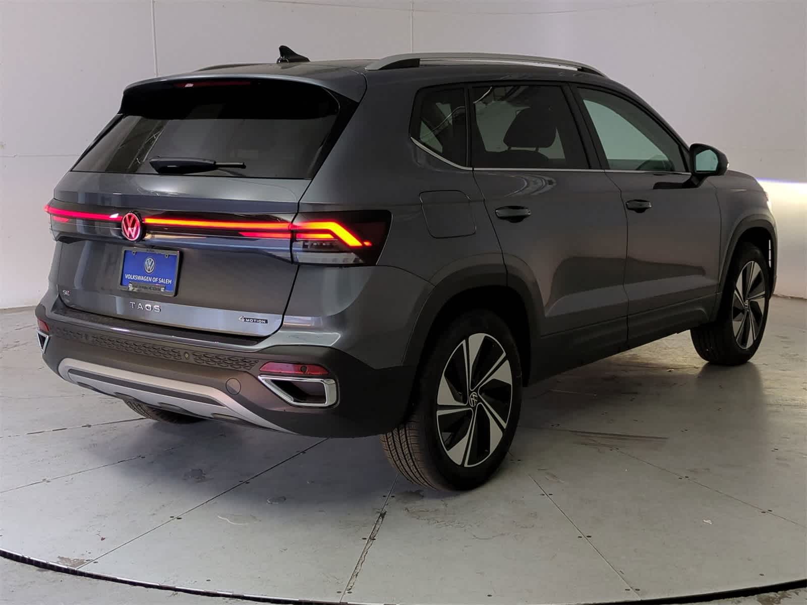 Thumbnail: 2025 Volkswagen Taos - 6