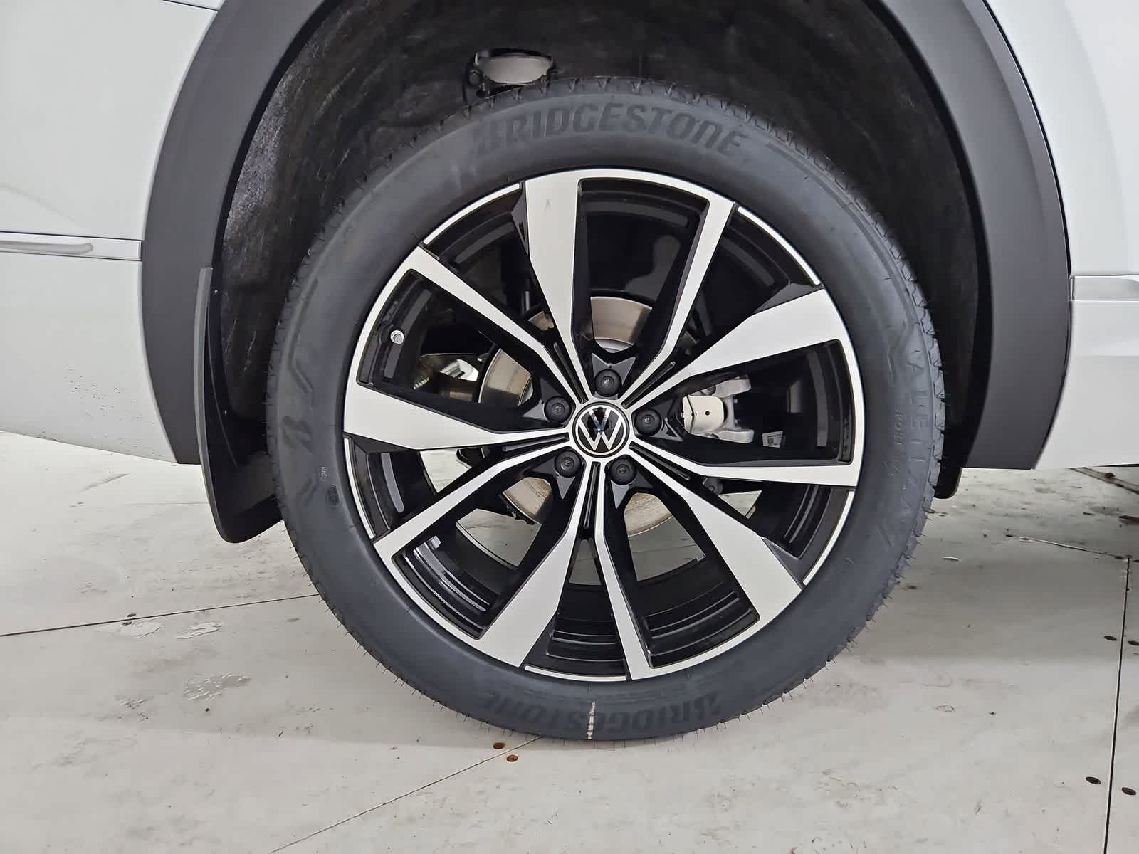 Thumbnail: 2026 Volkswagen Atlas - 13