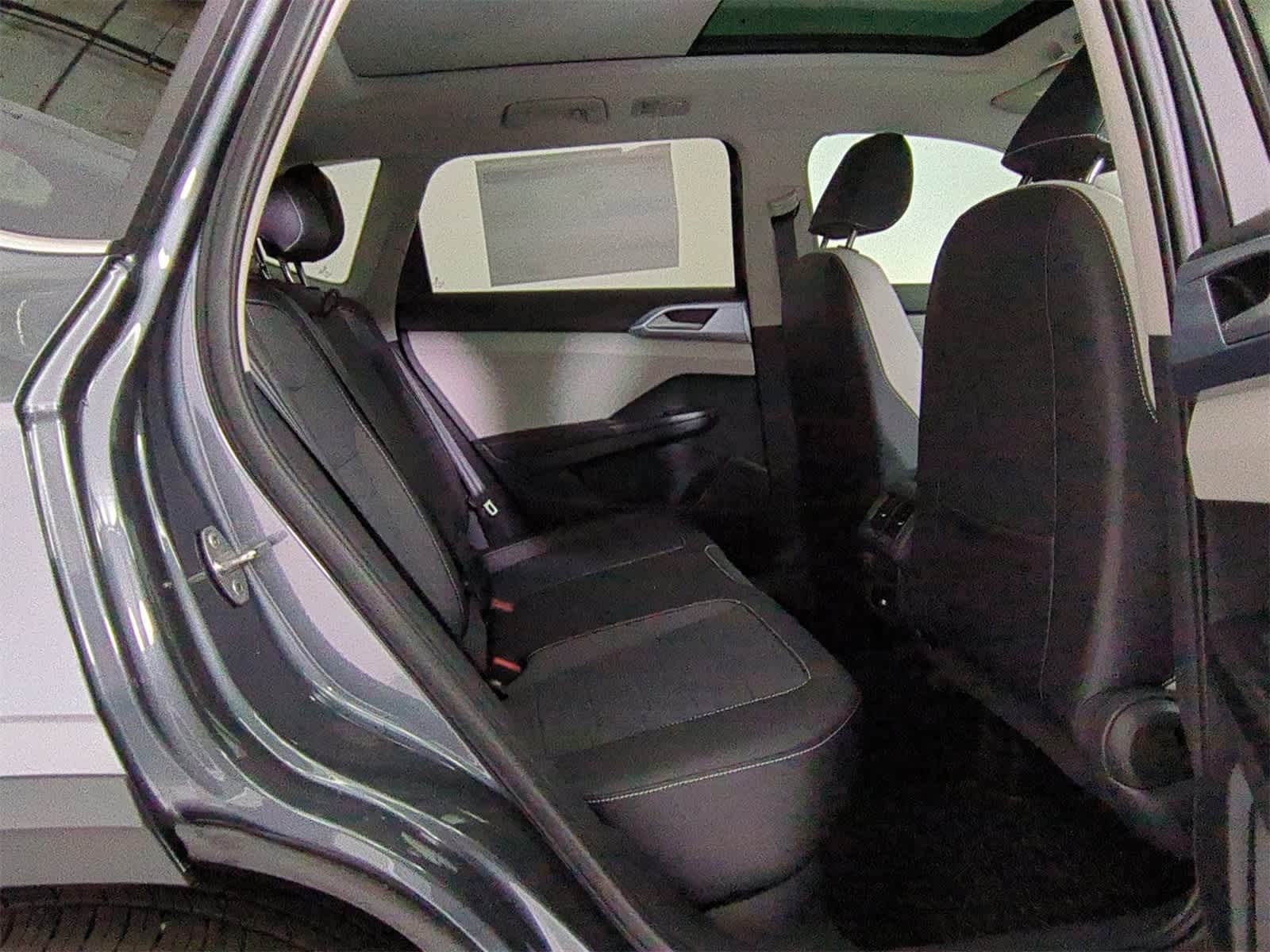 Thumbnail: 2025 Volkswagen Taos - 21