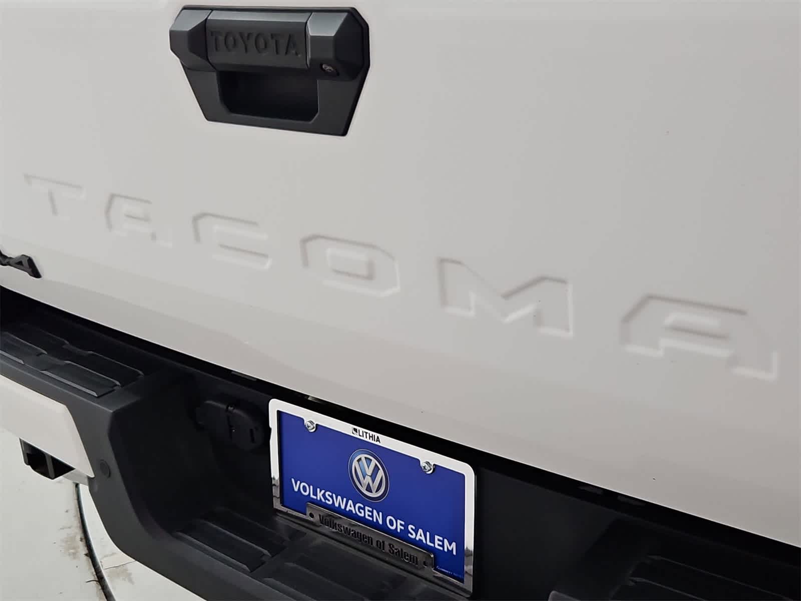 Thumbnail: 2024 Toyota Tacoma - 12