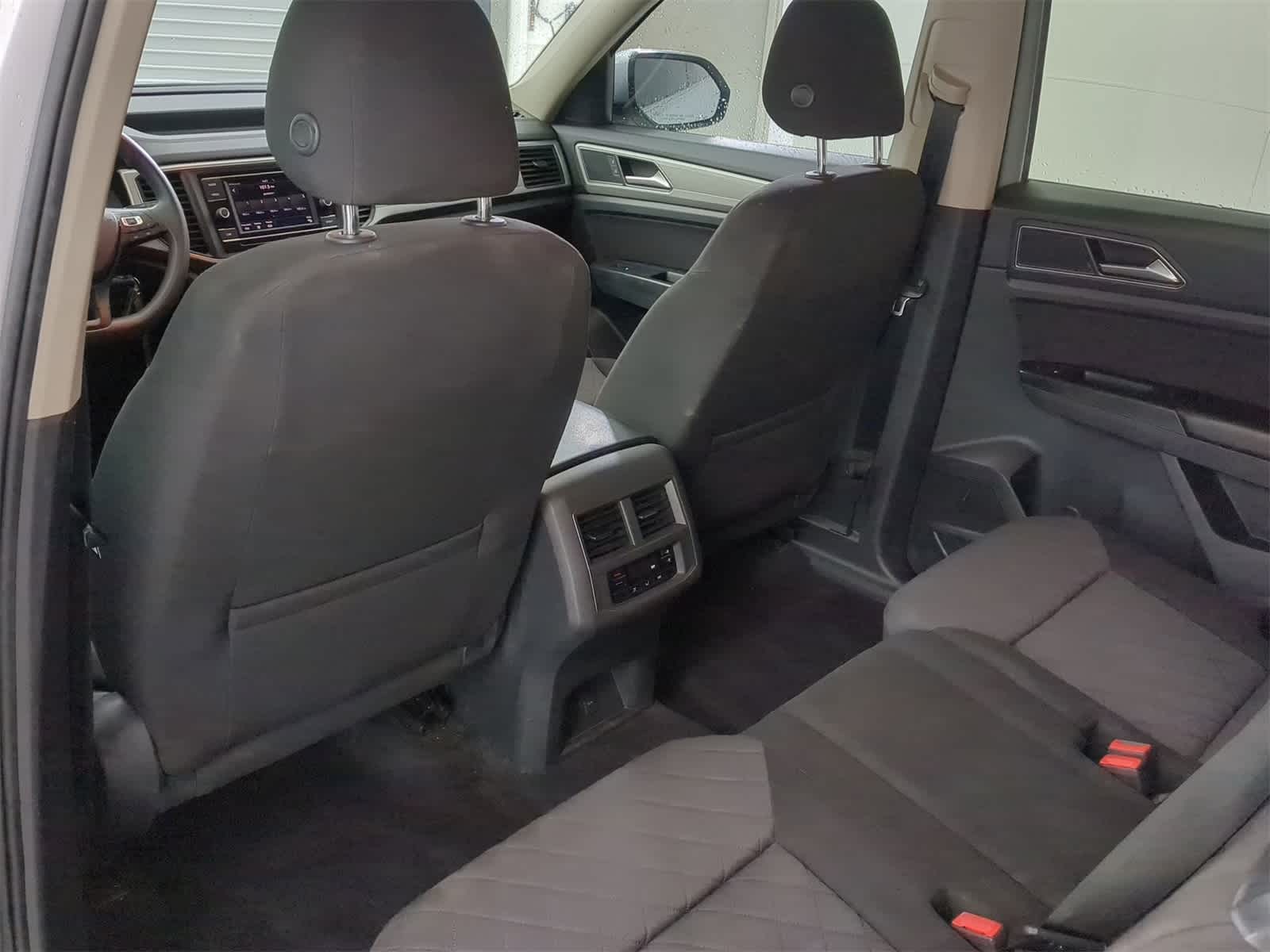 Thumbnail: 2018 Volkswagen Atlas - 17