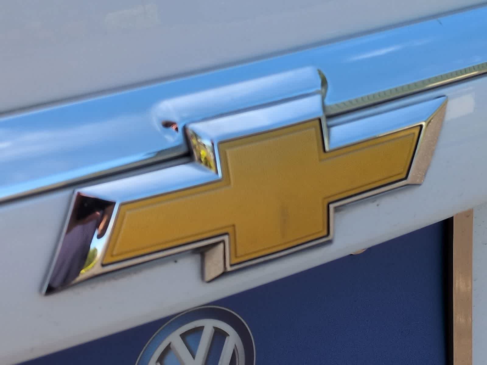 Thumbnail: 2017 Chevrolet Equinox - 11