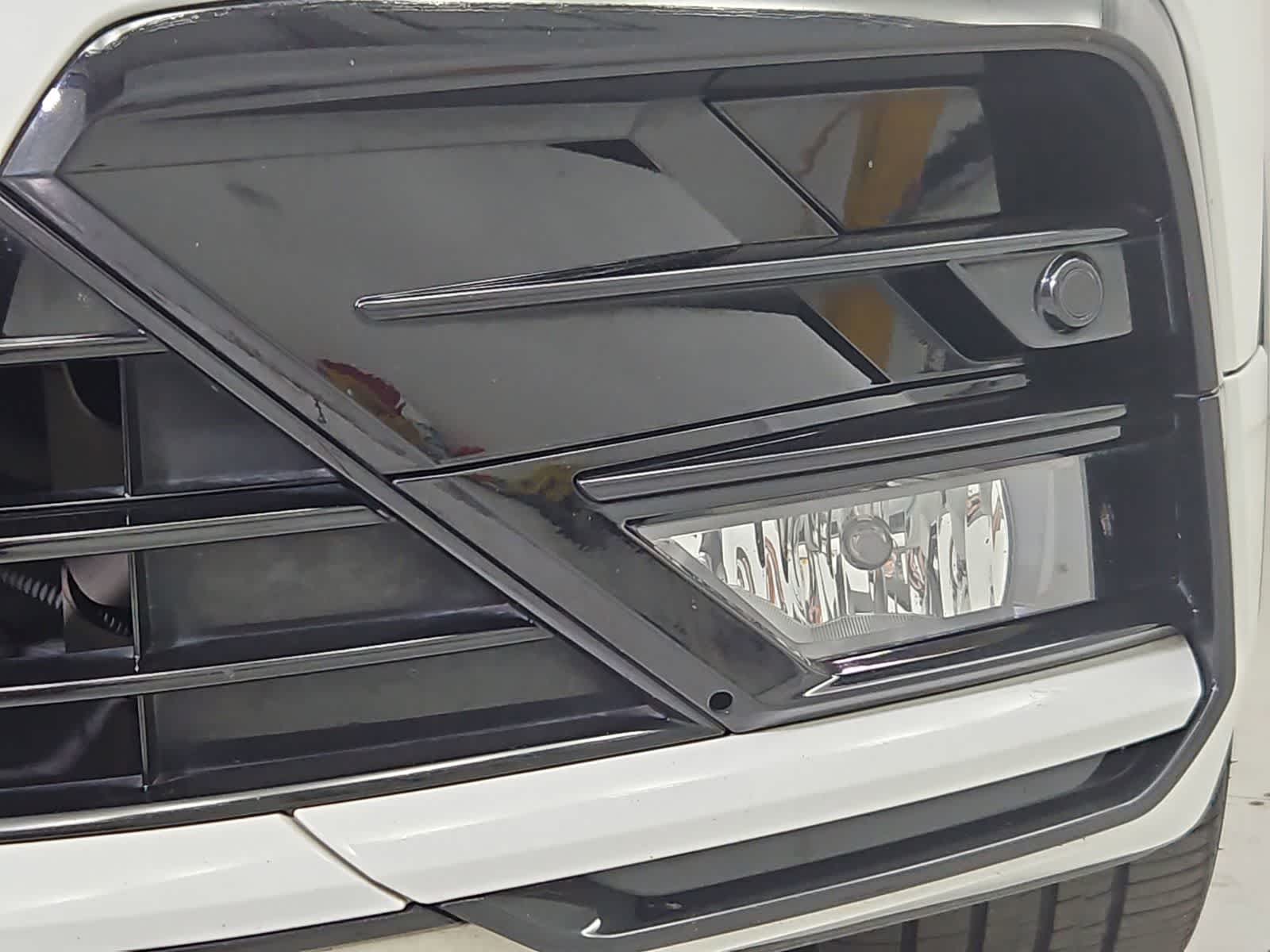 Thumbnail: 2021 Volkswagen Tiguan - 10