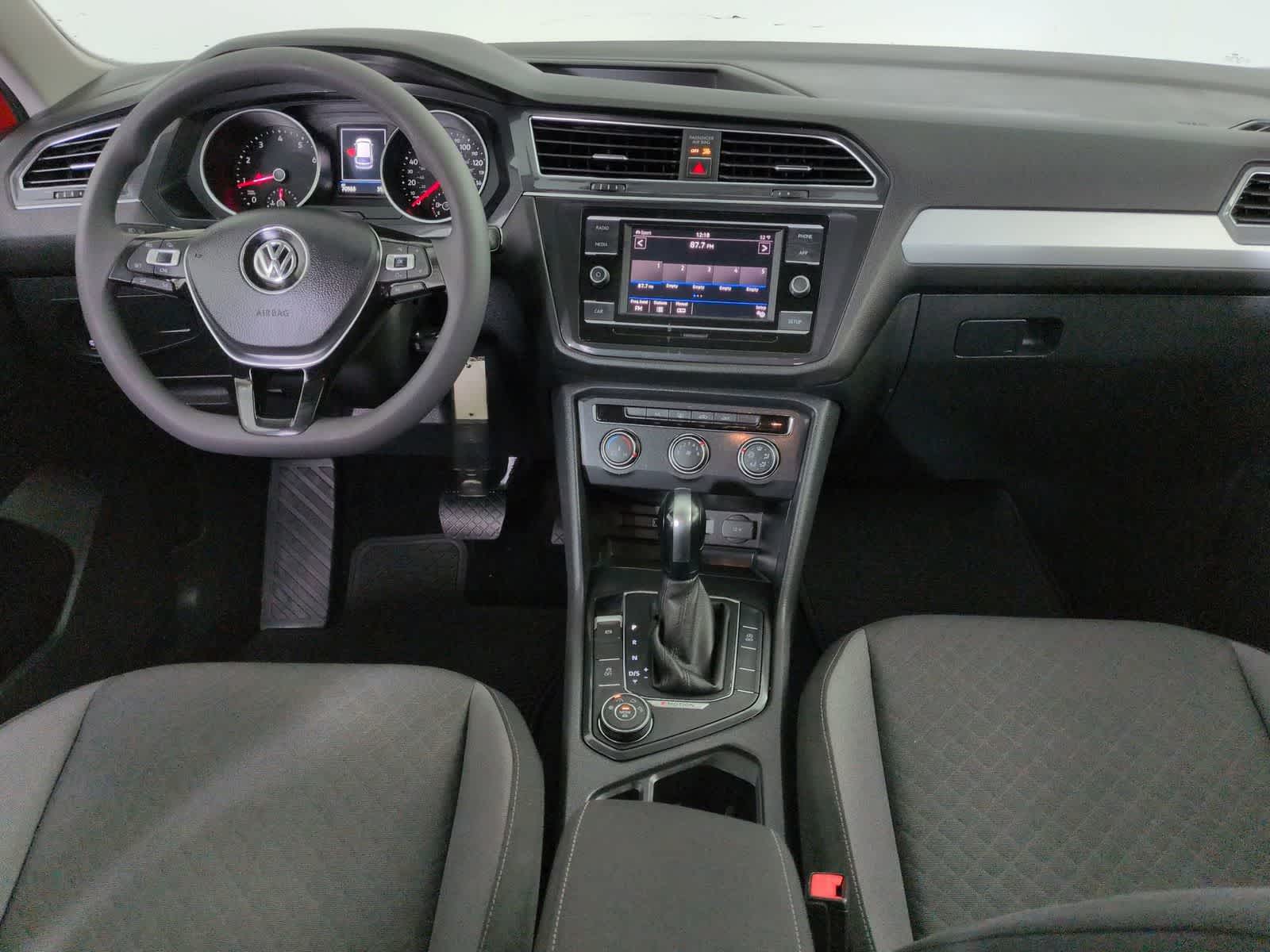 Thumbnail: 2018 Volkswagen Tiguan - 13