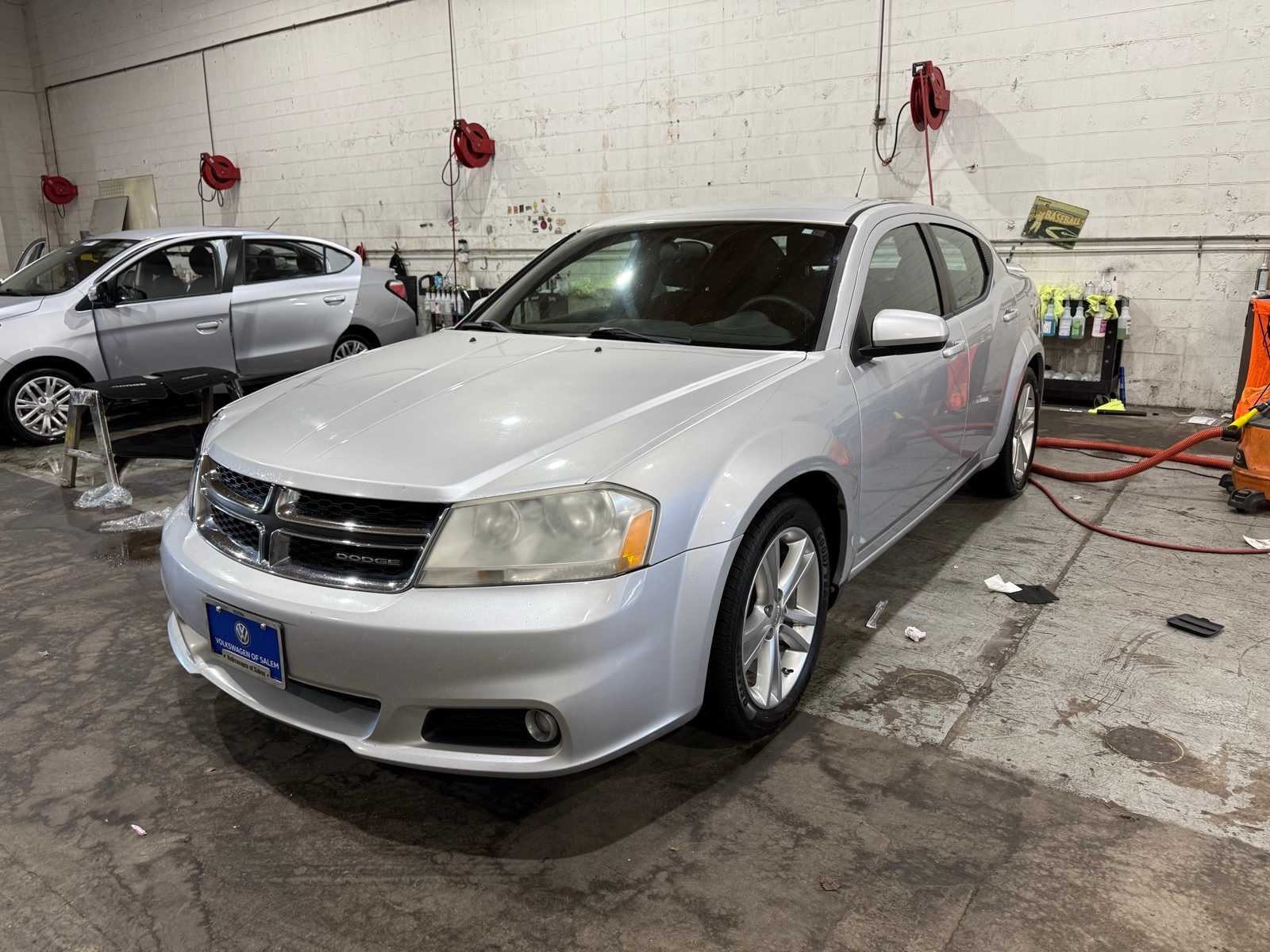 Thumbnail: 2011 Dodge Avenger - 2
