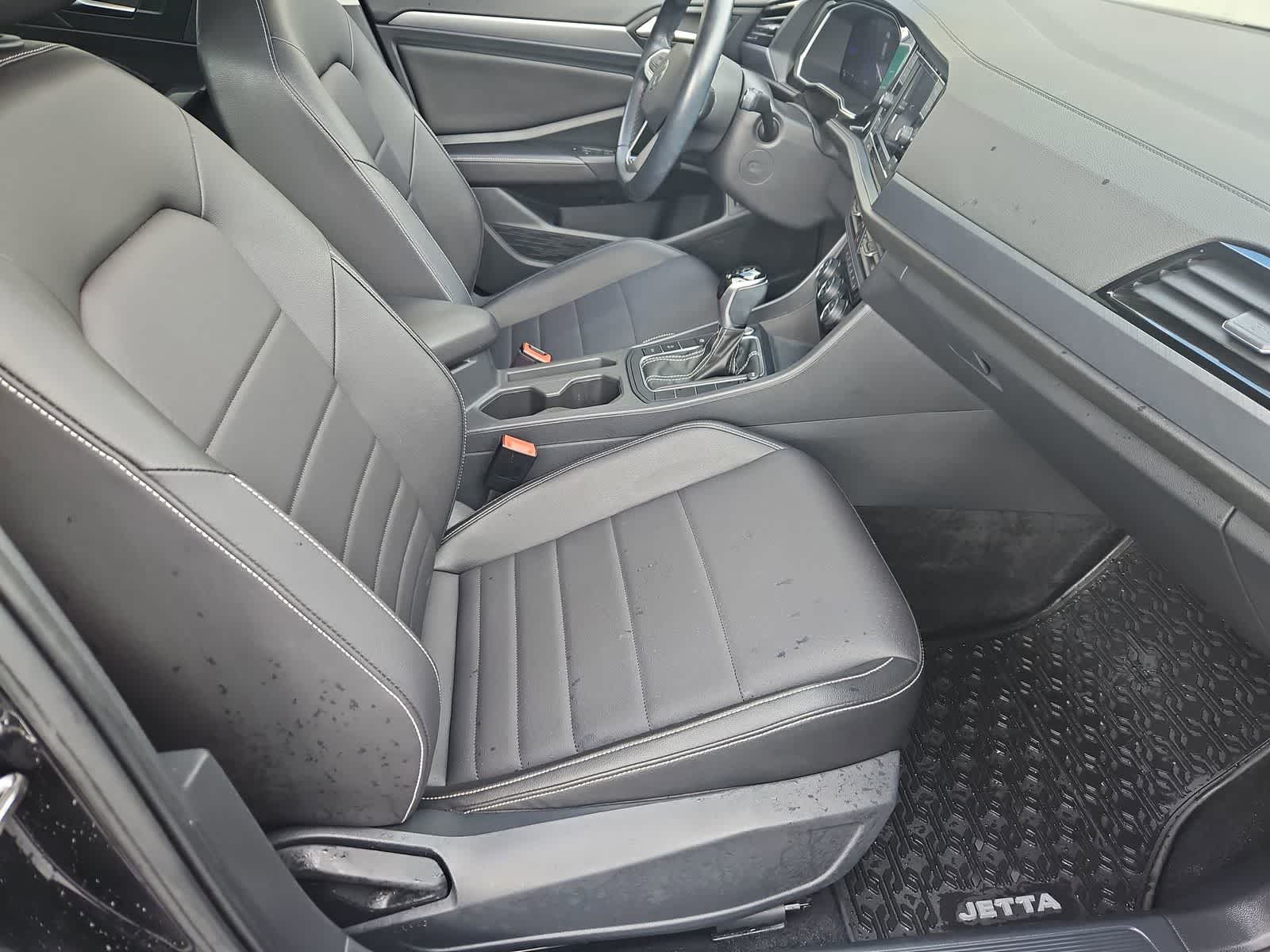 Thumbnail: 2023 Volkswagen Jetta - 22