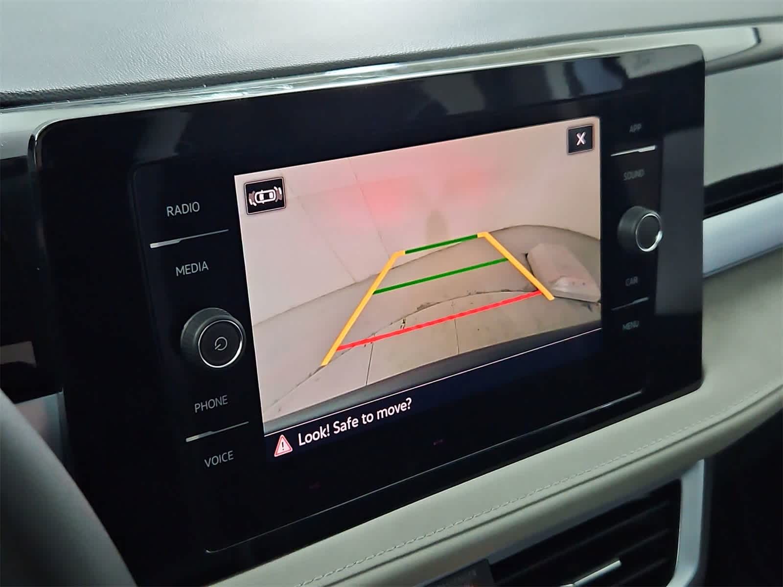 Thumbnail: 2025 Volkswagen Taos - 31