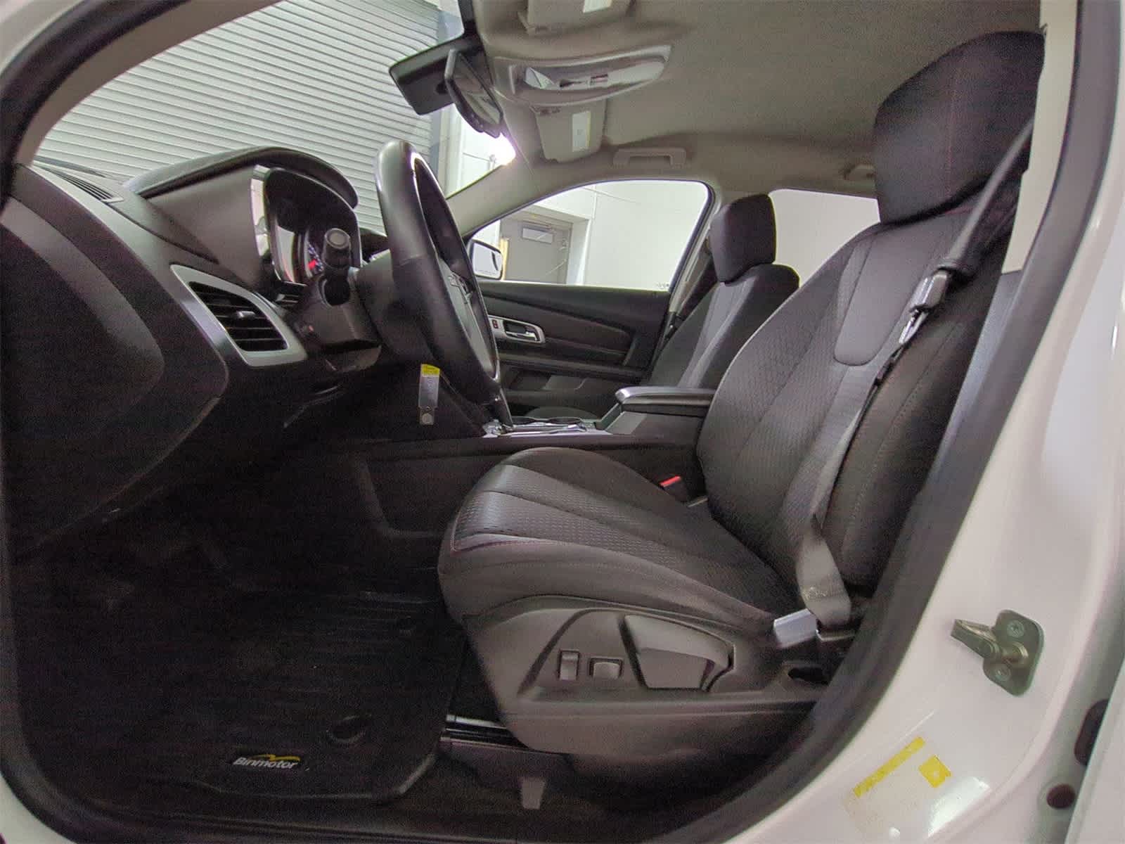 Thumbnail: 2015 GMC Terrain - 16
