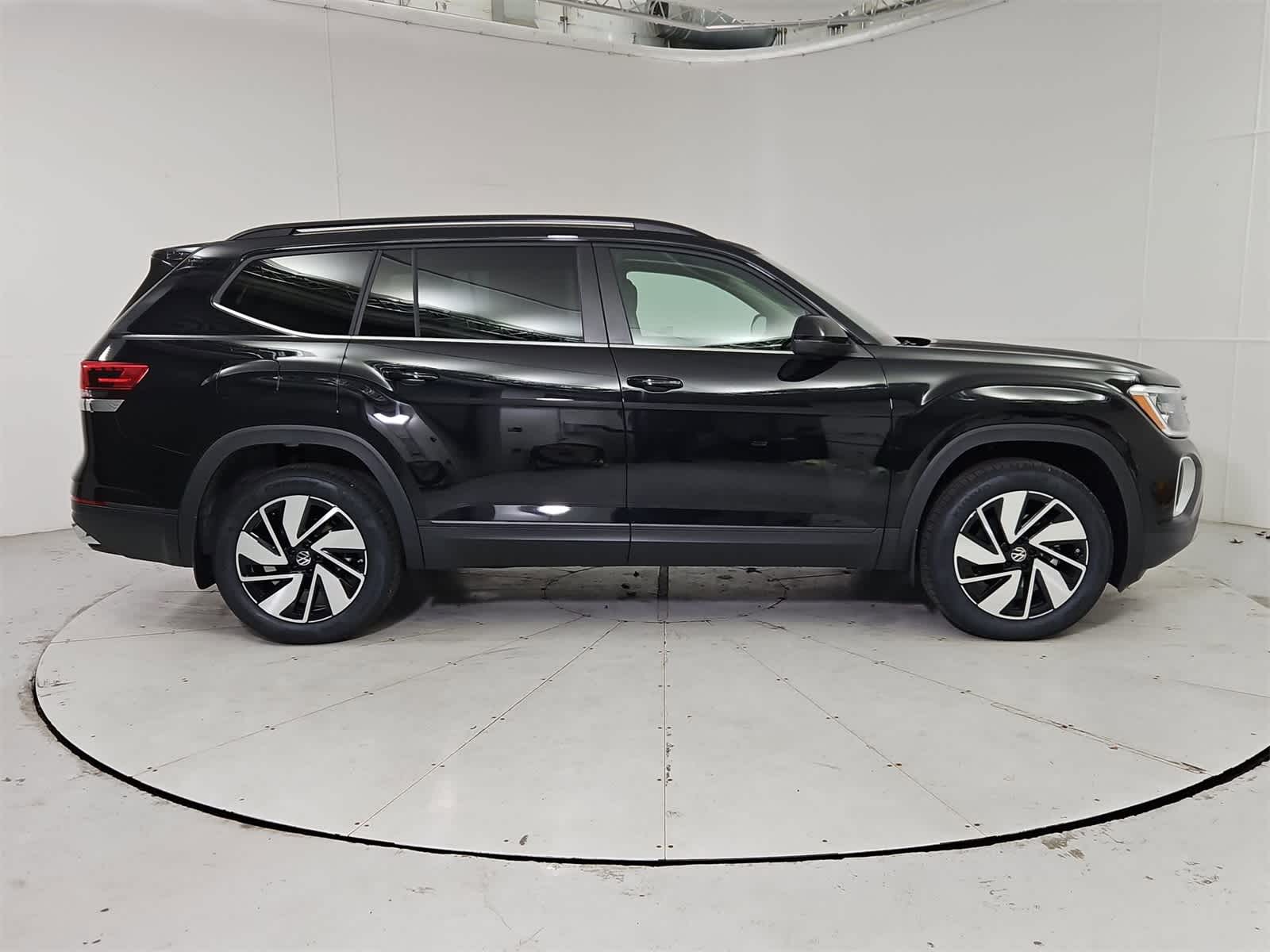 Thumbnail: 2026 Volkswagen Atlas - 7