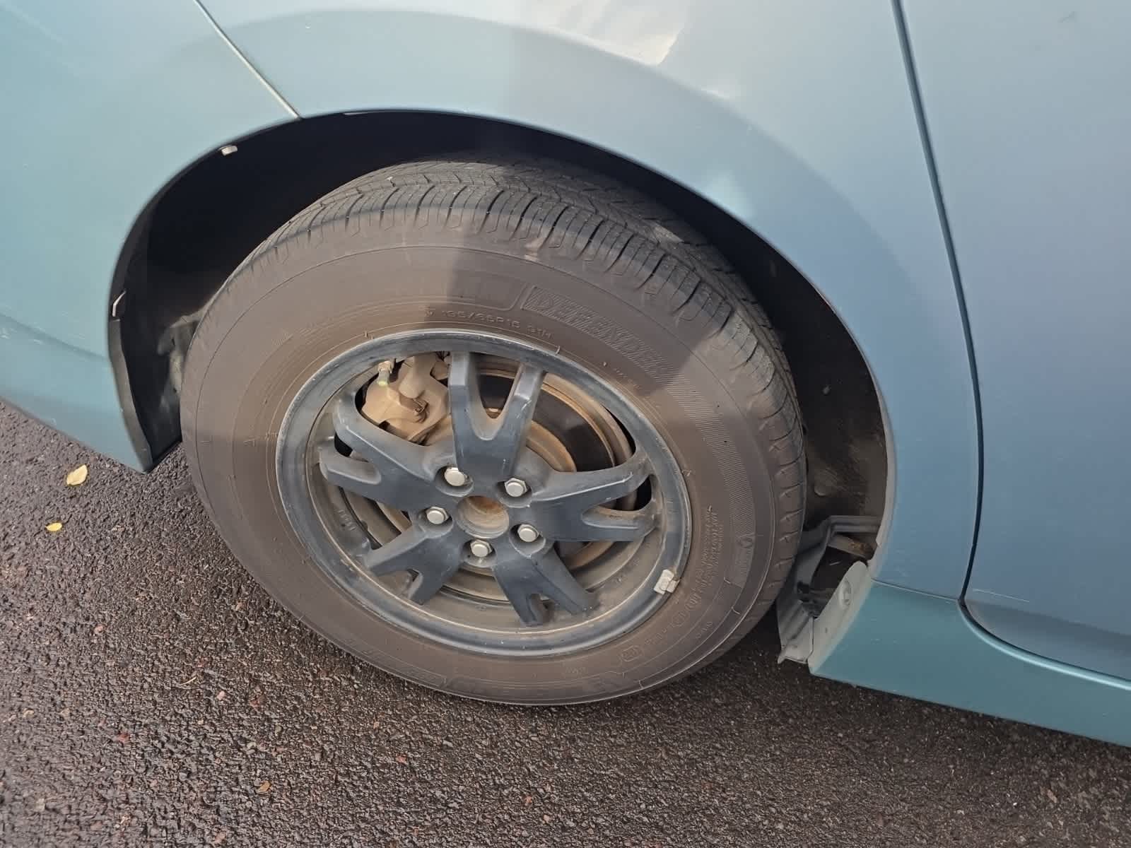 Thumbnail: 2014 Toyota Prius - 6