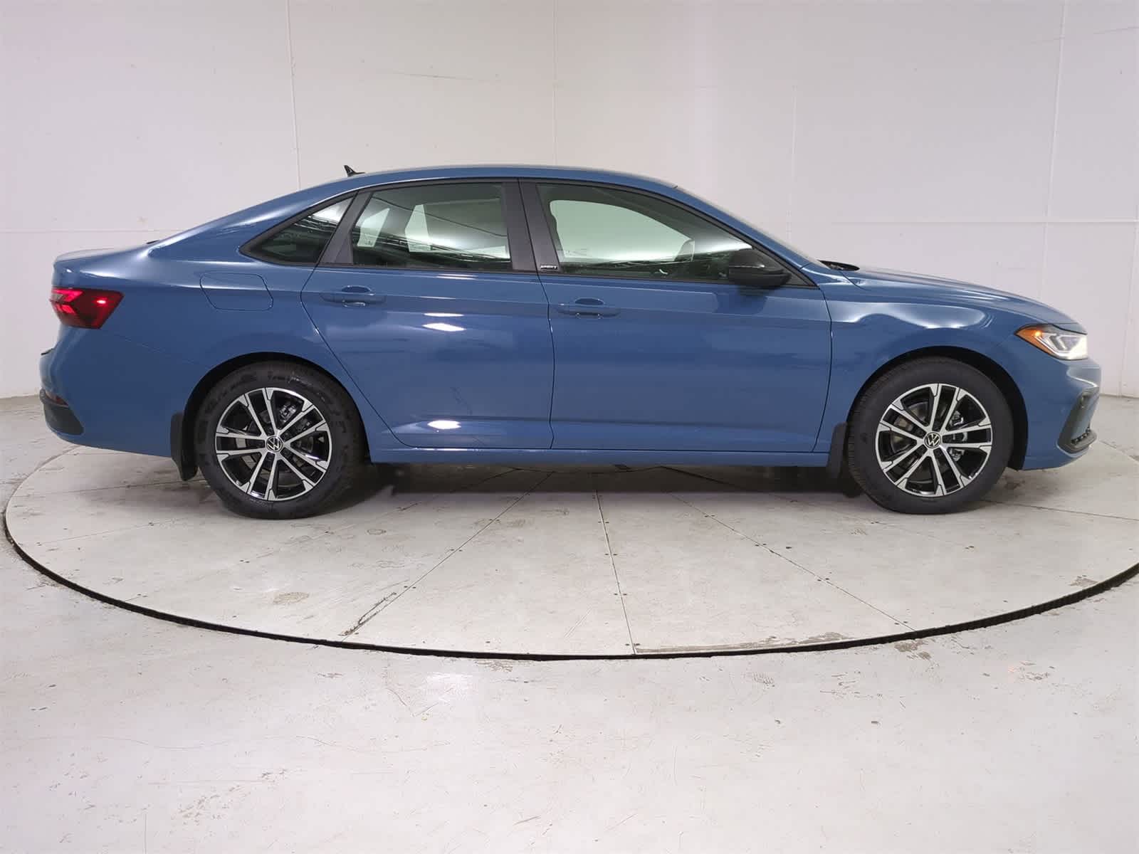 Thumbnail: 2025 Volkswagen Jetta - 7