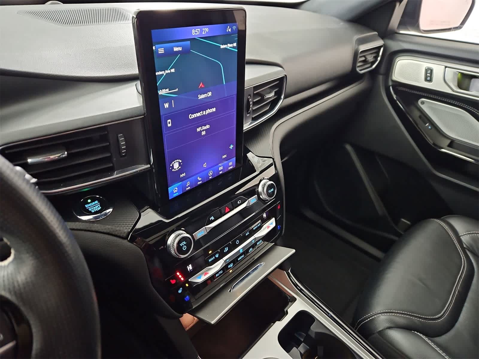 Thumbnail: 2021 Ford Explorer - 29