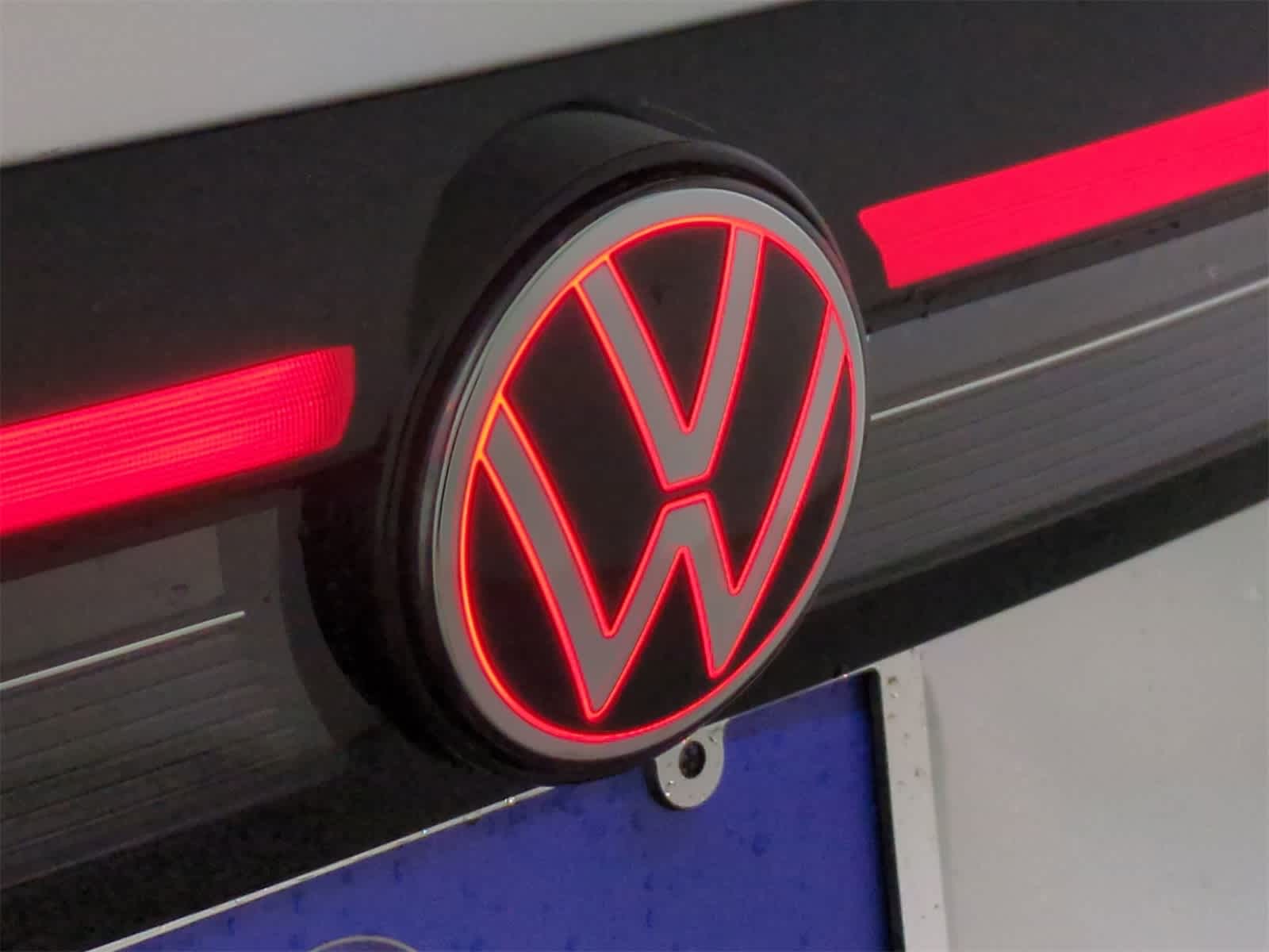 Thumbnail: 2025 Volkswagen Taos - 11