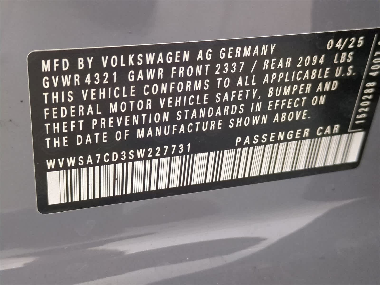 Thumbnail: 2025 Volkswagen Golf - 37