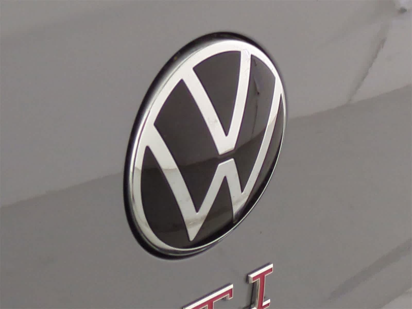 Thumbnail: 2025 Volkswagen Golf - 11