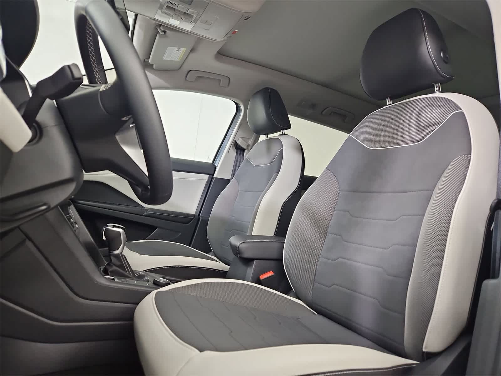 Thumbnail: 2025 Volkswagen Taos - 16